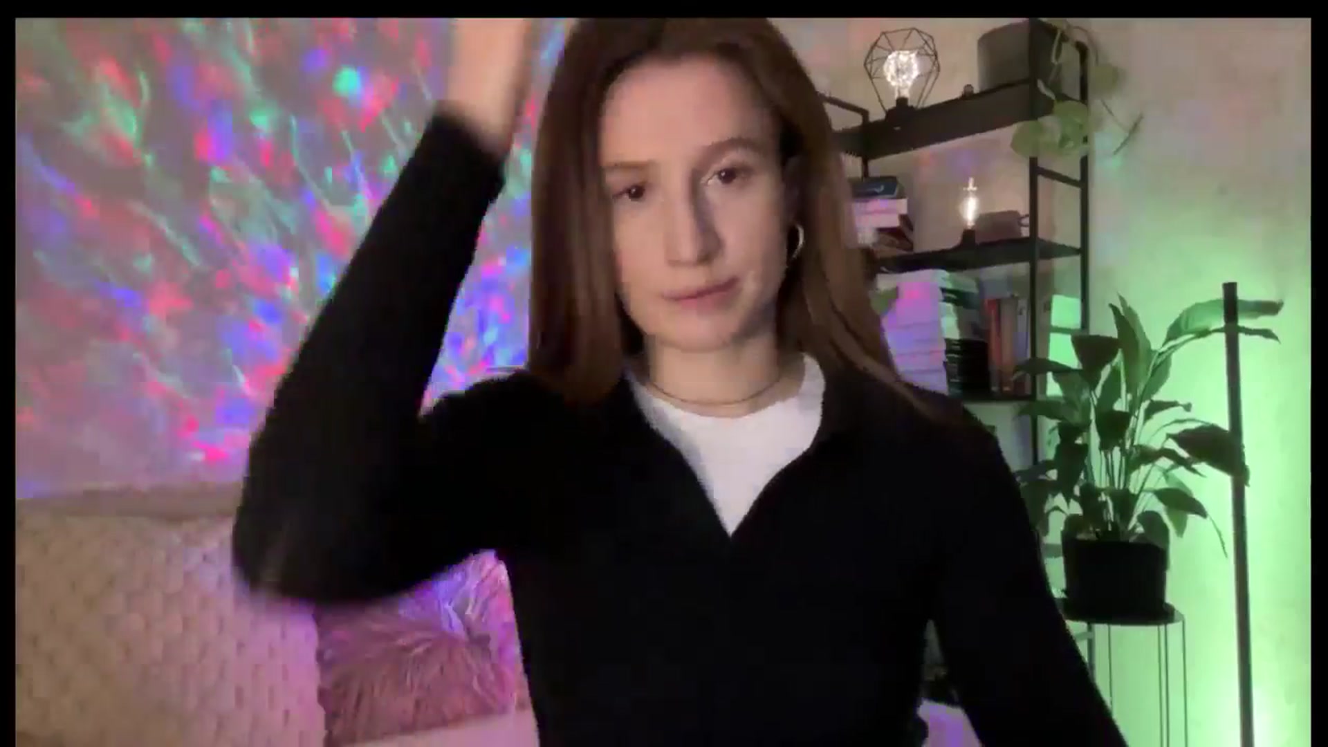 Gallery image thumbnail from LovelyBvnny's myfreecams stream on, 12/28/2025, 14:08 image 19 of 20