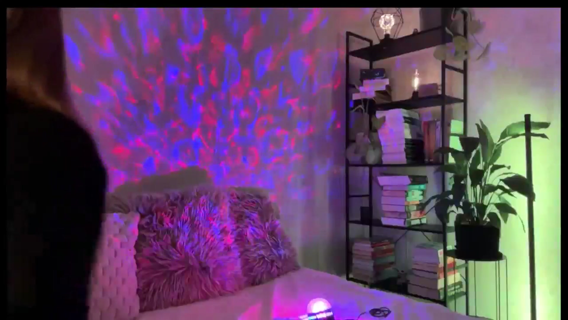 Gallery image thumbnail from LovelyBvnny's myfreecams stream on, 12/28/2025, 14:08 image 10 of 20
