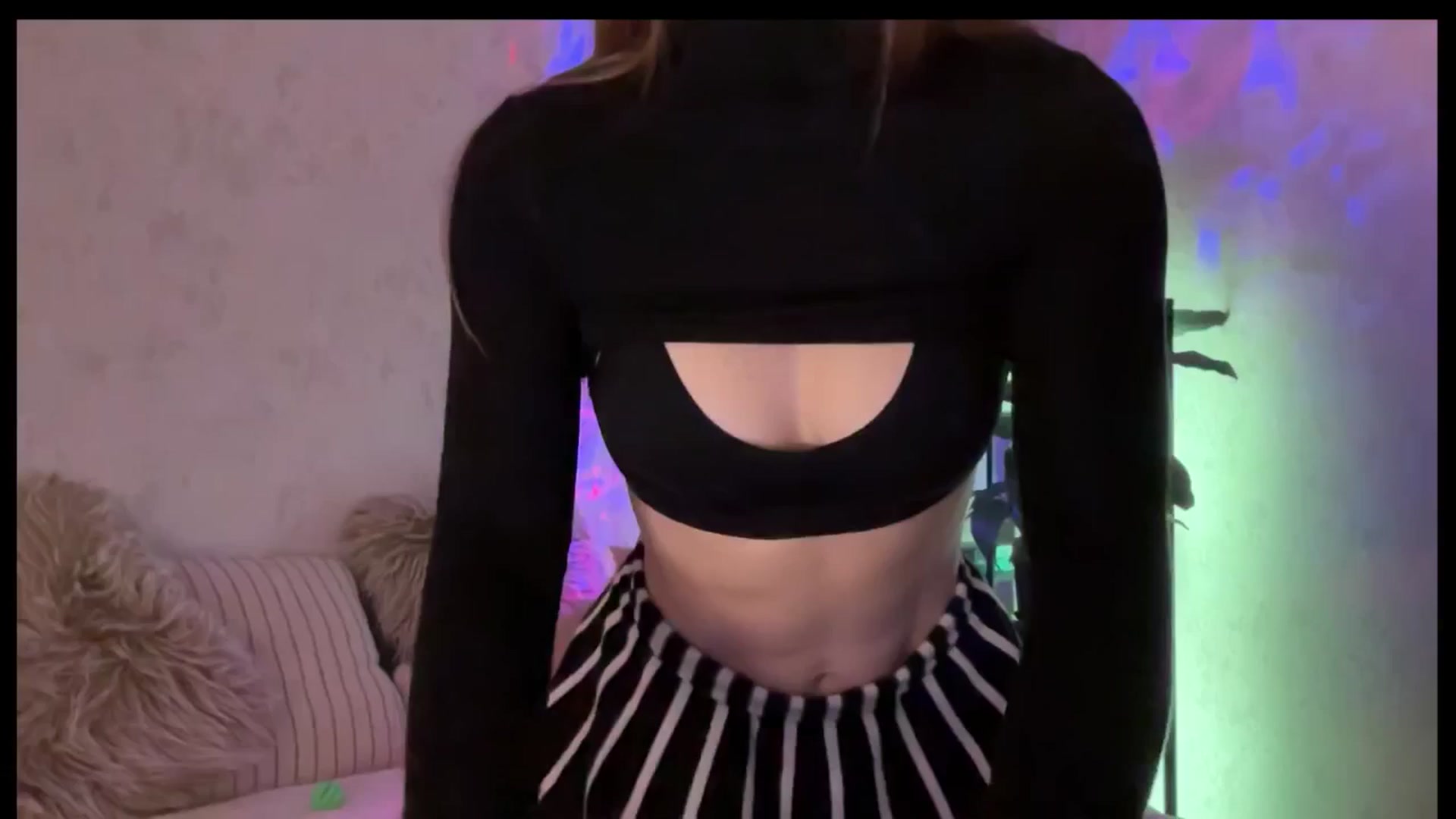 Gallery image thumbnail from LovelyBvnny's myfreecams stream on, 01/04/2026, 15:54 image 12 of 20