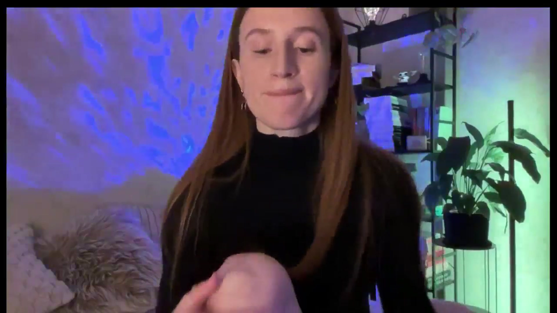 Gallery image thumbnail from LovelyBvnny's myfreecams stream on, 01/06/2026, 16:11 image 7 of 20