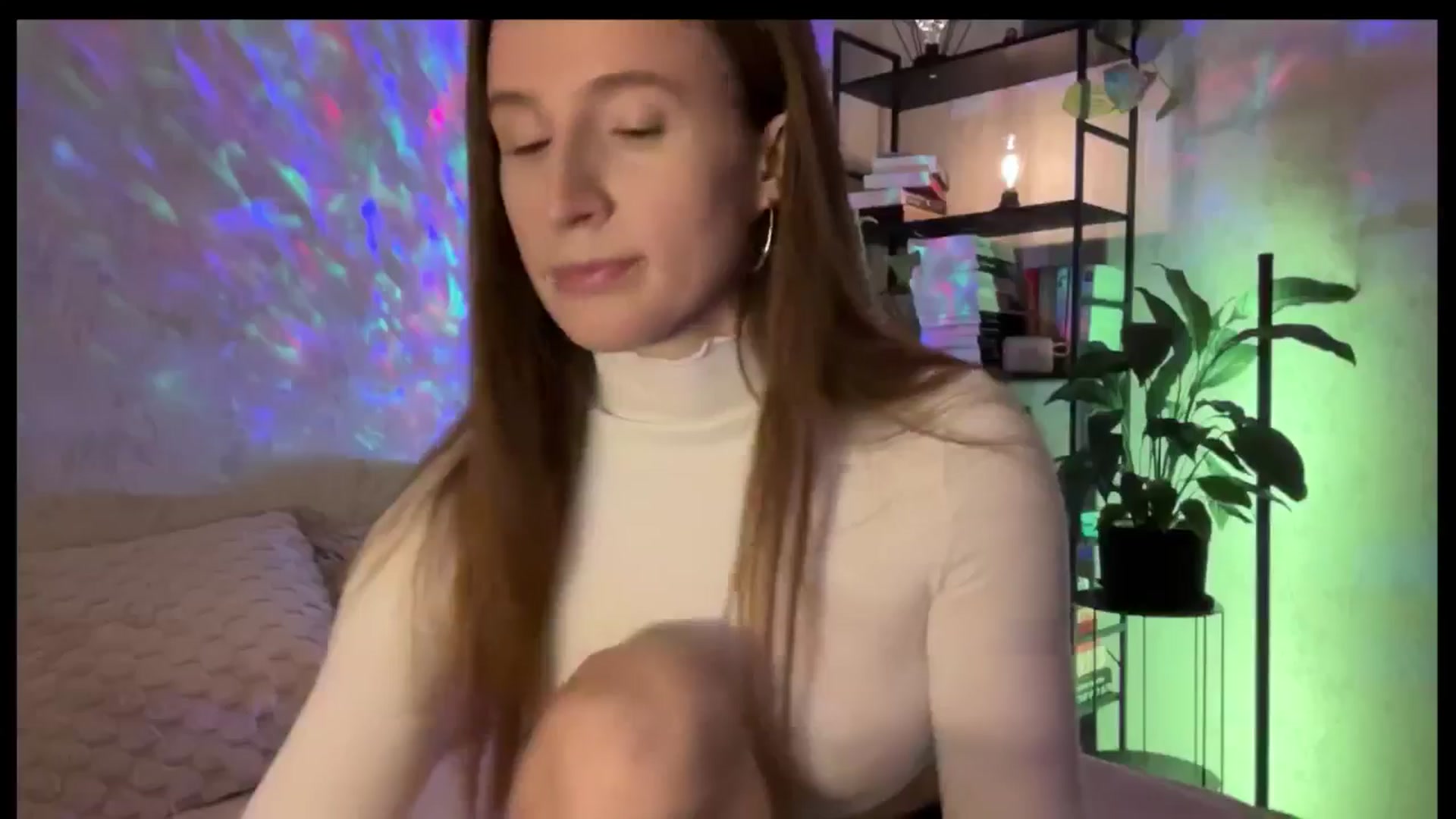 Gallery image thumbnail from LovelyBvnny's myfreecams stream on, 01/08/2026, 16:03 image 13 of 20