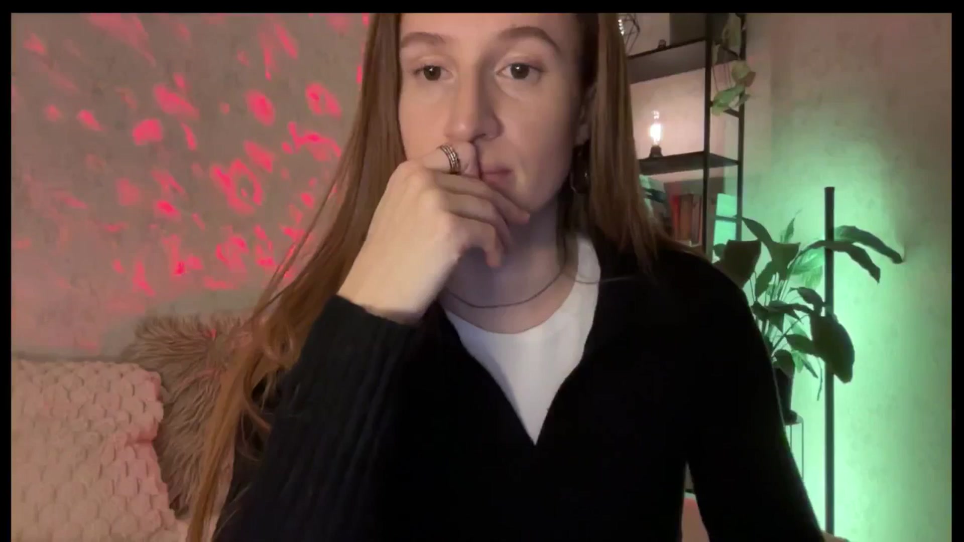 Gallery image thumbnail from LovelyBvnny's myfreecams stream on, 01/16/2026, 16:38 image 13 of 20