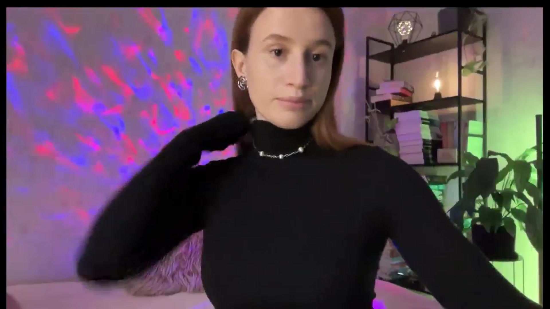 Gallery image thumbnail from LovelyBvnny's myfreecams stream on, 01/18/2026, 13:39 image 6 of 20