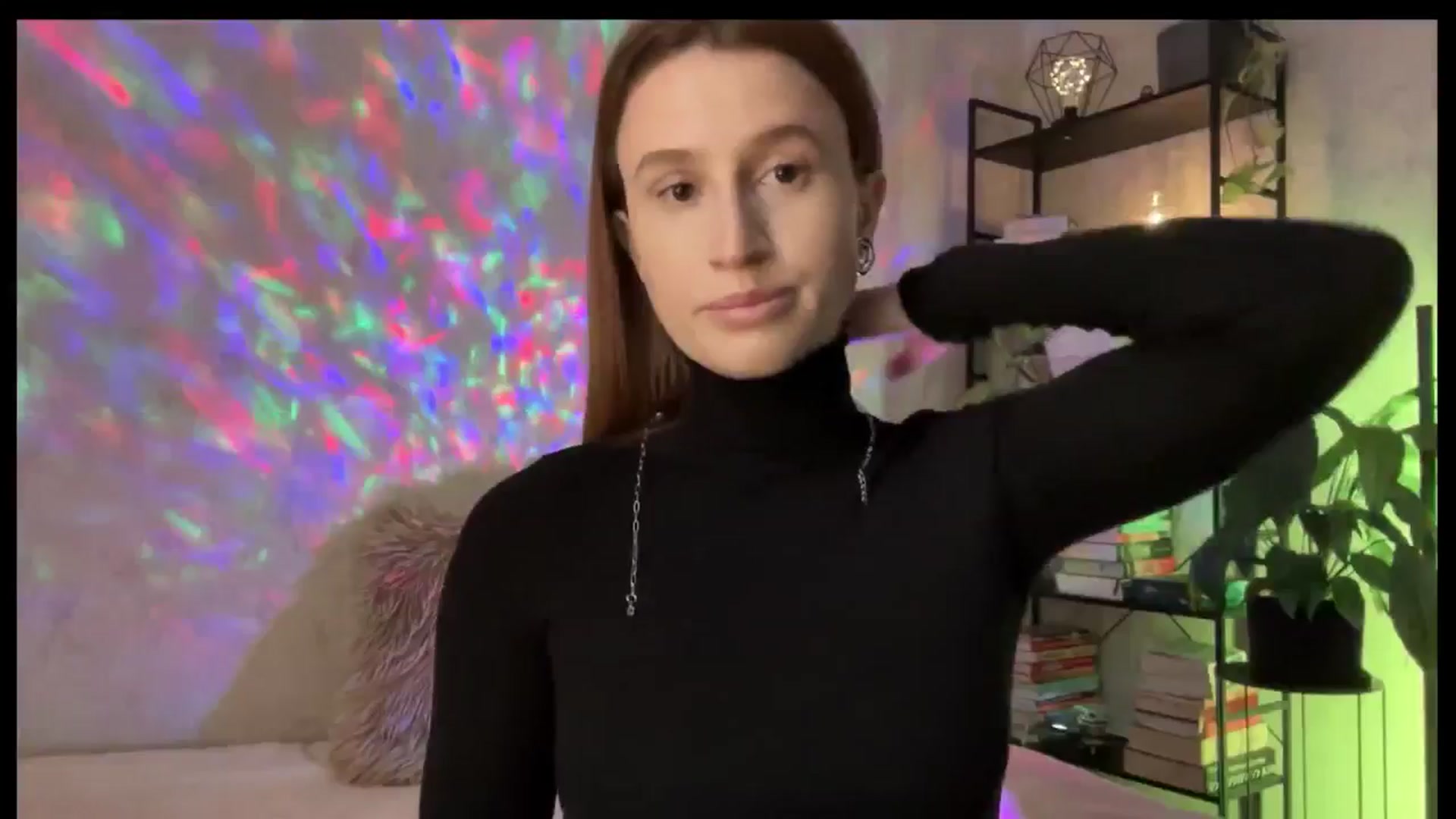 Gallery image thumbnail from LovelyBvnny's myfreecams stream on, 01/18/2026, 13:39 image 1 of 20