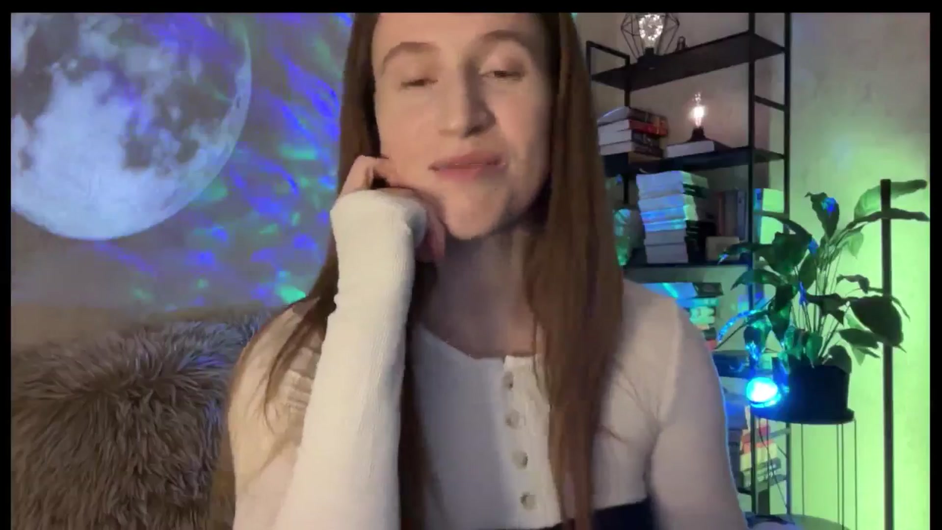 Gallery image thumbnail from LovelyBvnny's myfreecams stream on, 02/13/2026, 15:34 image 5 of 20