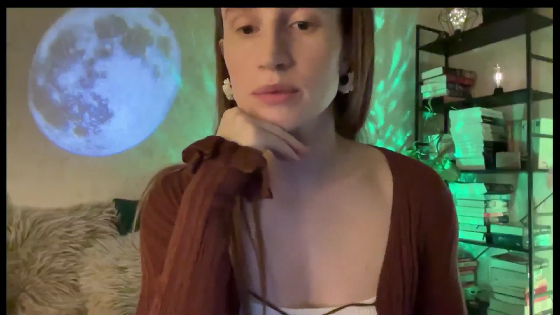 Gallery image thumbnail from LovelyBvnny's myfreecams stream on, 03/24/2026, 17:01 image 13 of 20