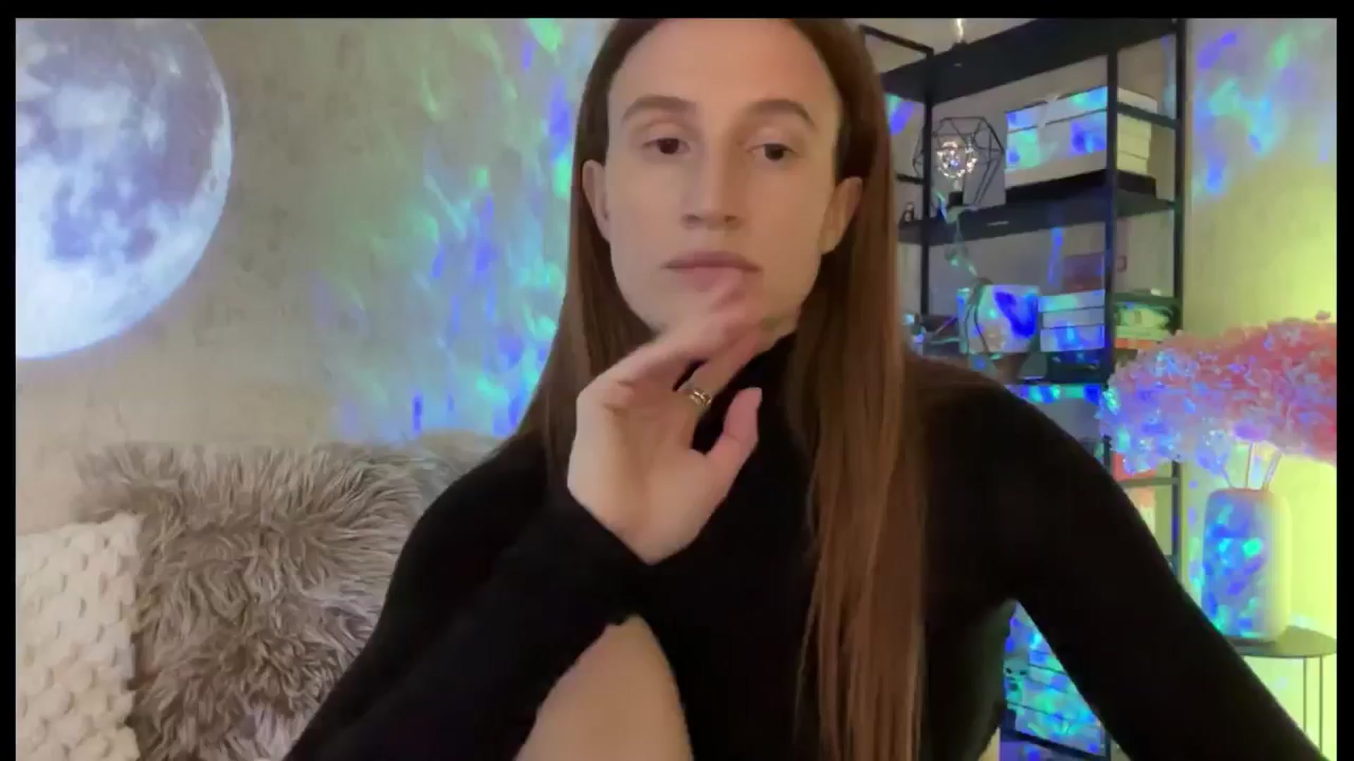Gallery image thumbnail from LovelyBvnny's myfreecams stream on, 04/27/2026, 16:18 image 3 of 20