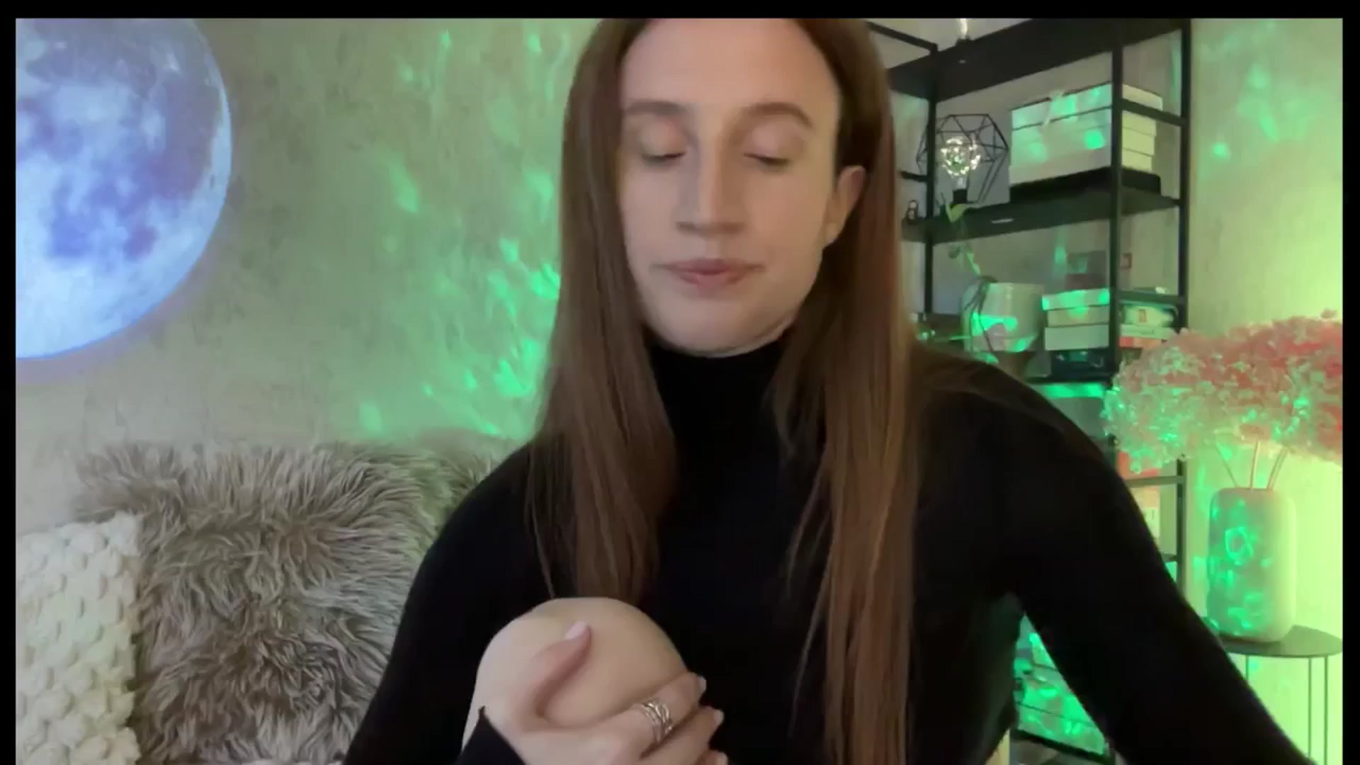 Gallery image thumbnail from LovelyBvnny's myfreecams stream on, 04/27/2026, 16:18 image 9 of 20