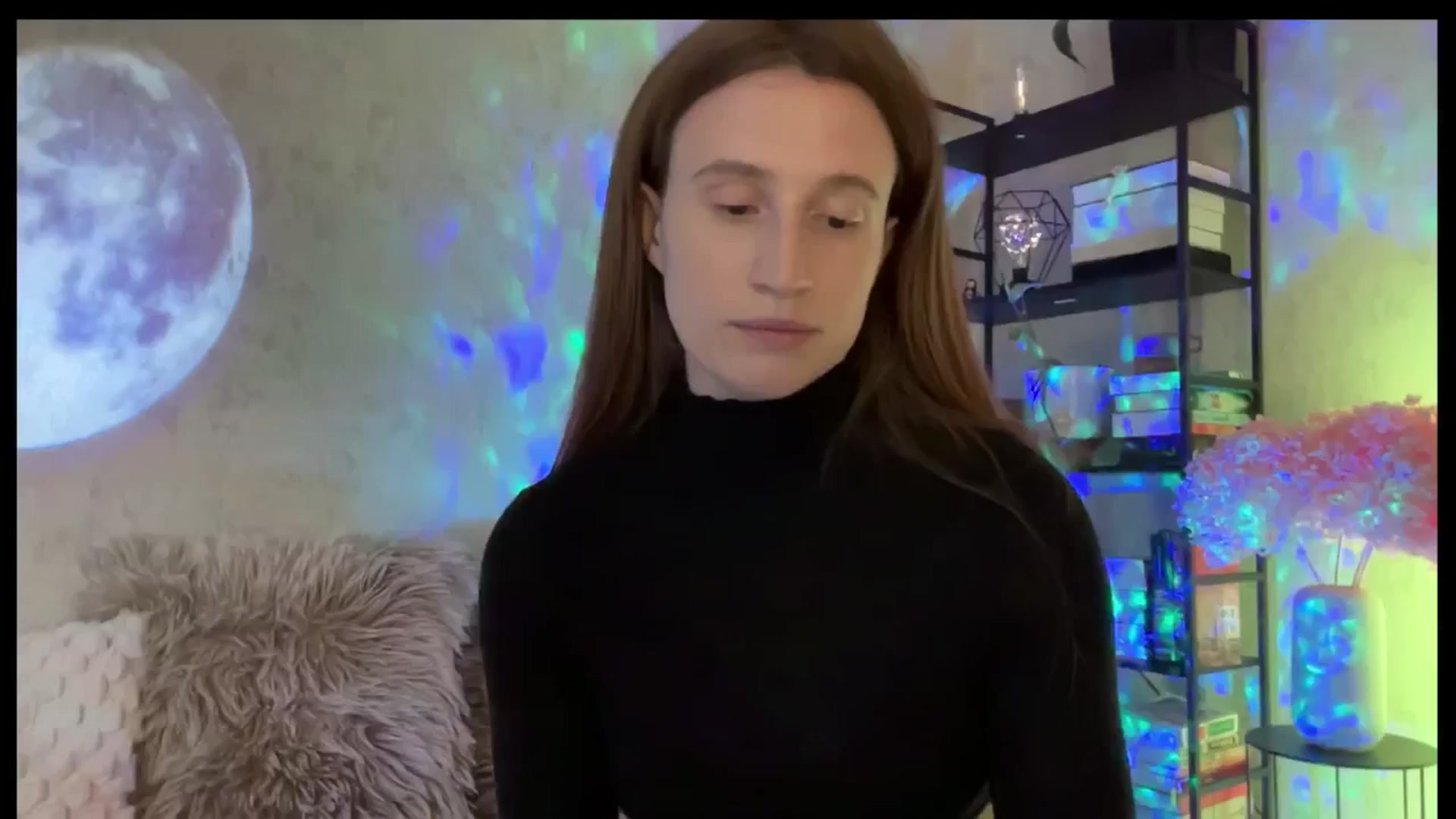 Gallery image thumbnail from LovelyBvnny's myfreecams stream on, 04/27/2026, 16:18 image 18 of 20