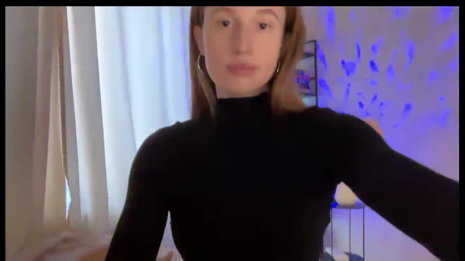 Gallery image thumbnail from LovelyBvnny's myfreecams stream on, 05/16/2026, 15:15 image 17 of 20