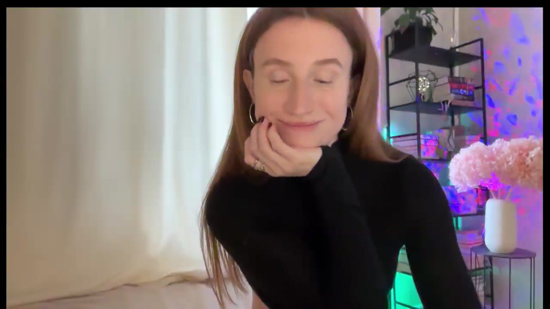 Gallery image thumbnail from LovelyBvnny's myfreecams stream on, 05/20/2026, 13:48 image 12 of 20