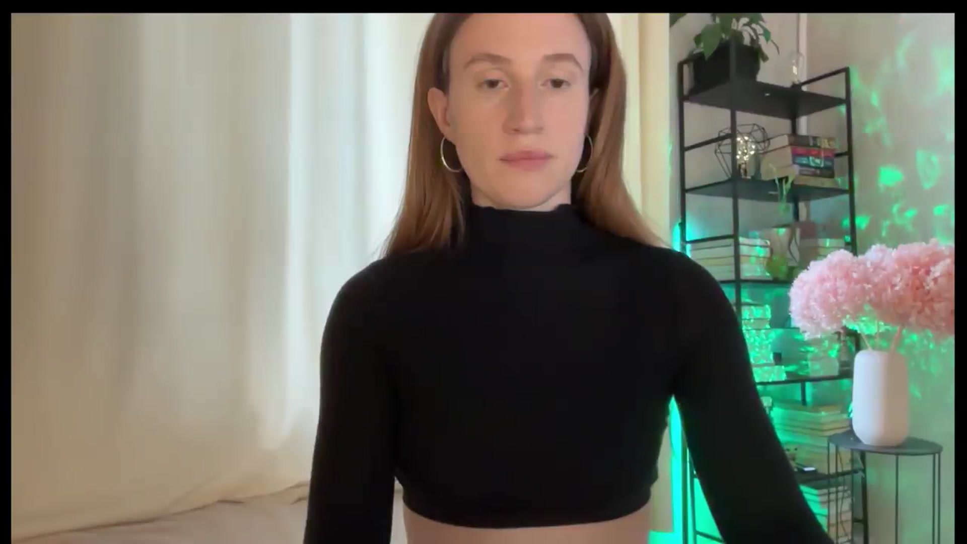 Gallery image thumbnail from LovelyBvnny's myfreecams stream on, 05/20/2026, 13:48 image 11 of 20