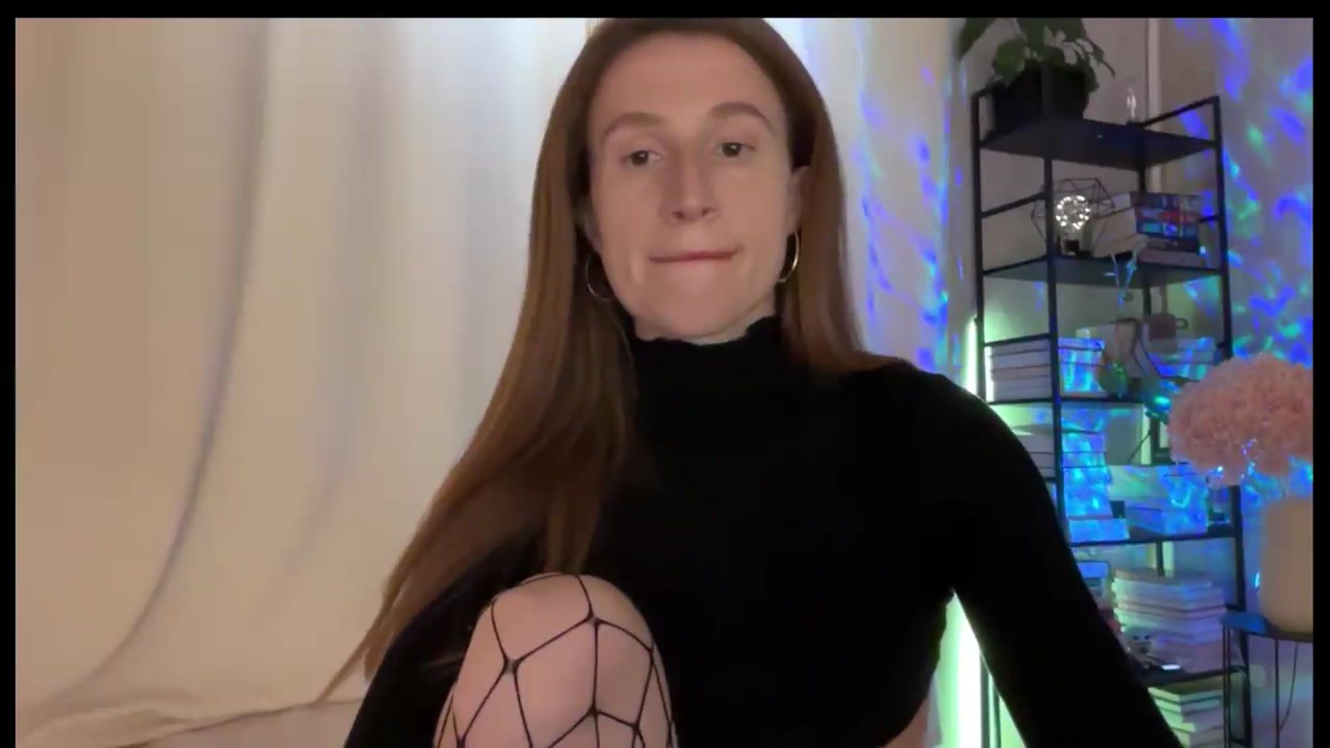 Gallery image thumbnail from LovelyBvnny's myfreecams stream on, 05/25/2026, 14:27 image 3 of 20