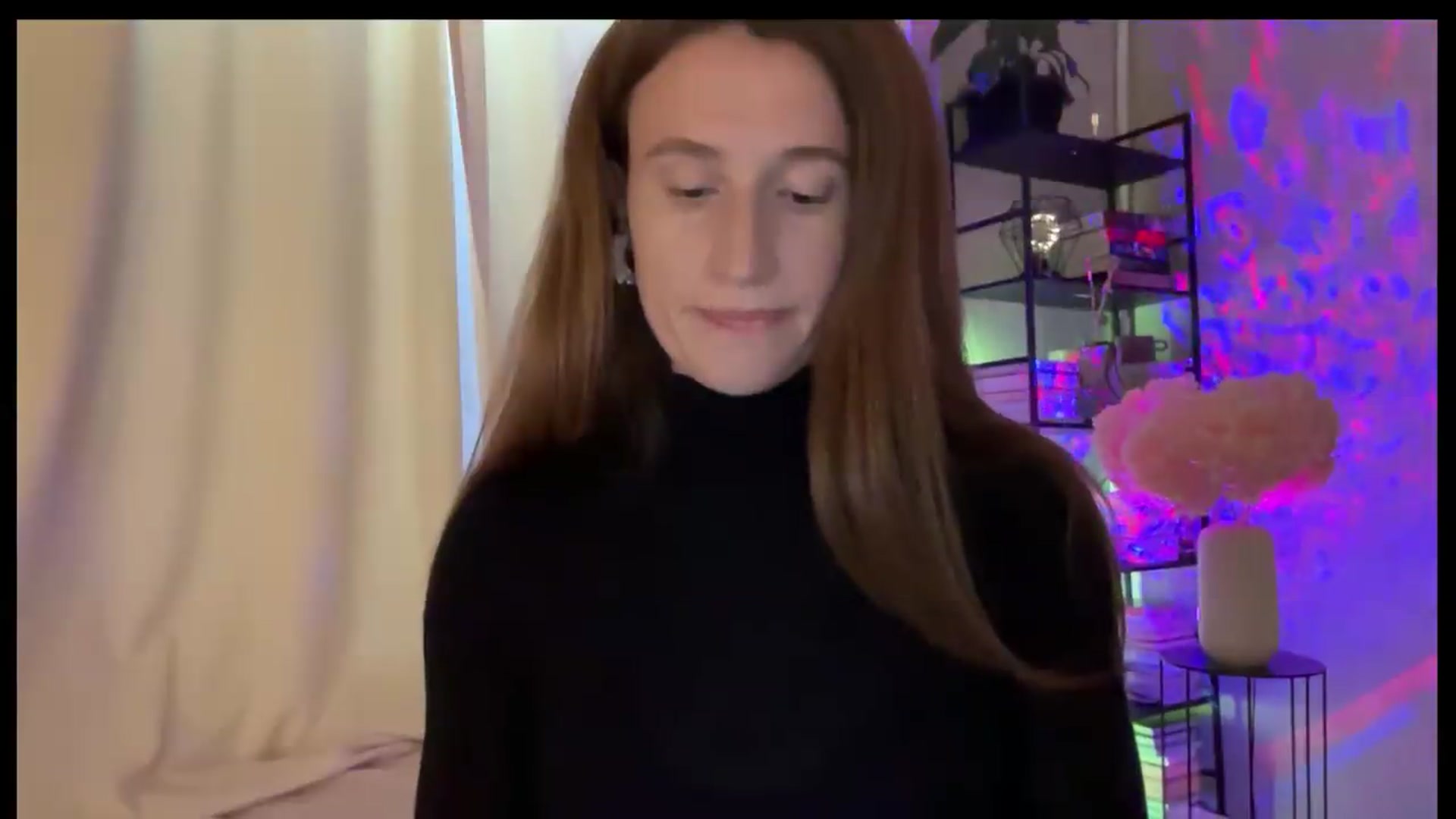 Gallery image thumbnail from LovelyBvnny's myfreecams stream on, 05/26/2026, 13:36 image 17 of 20