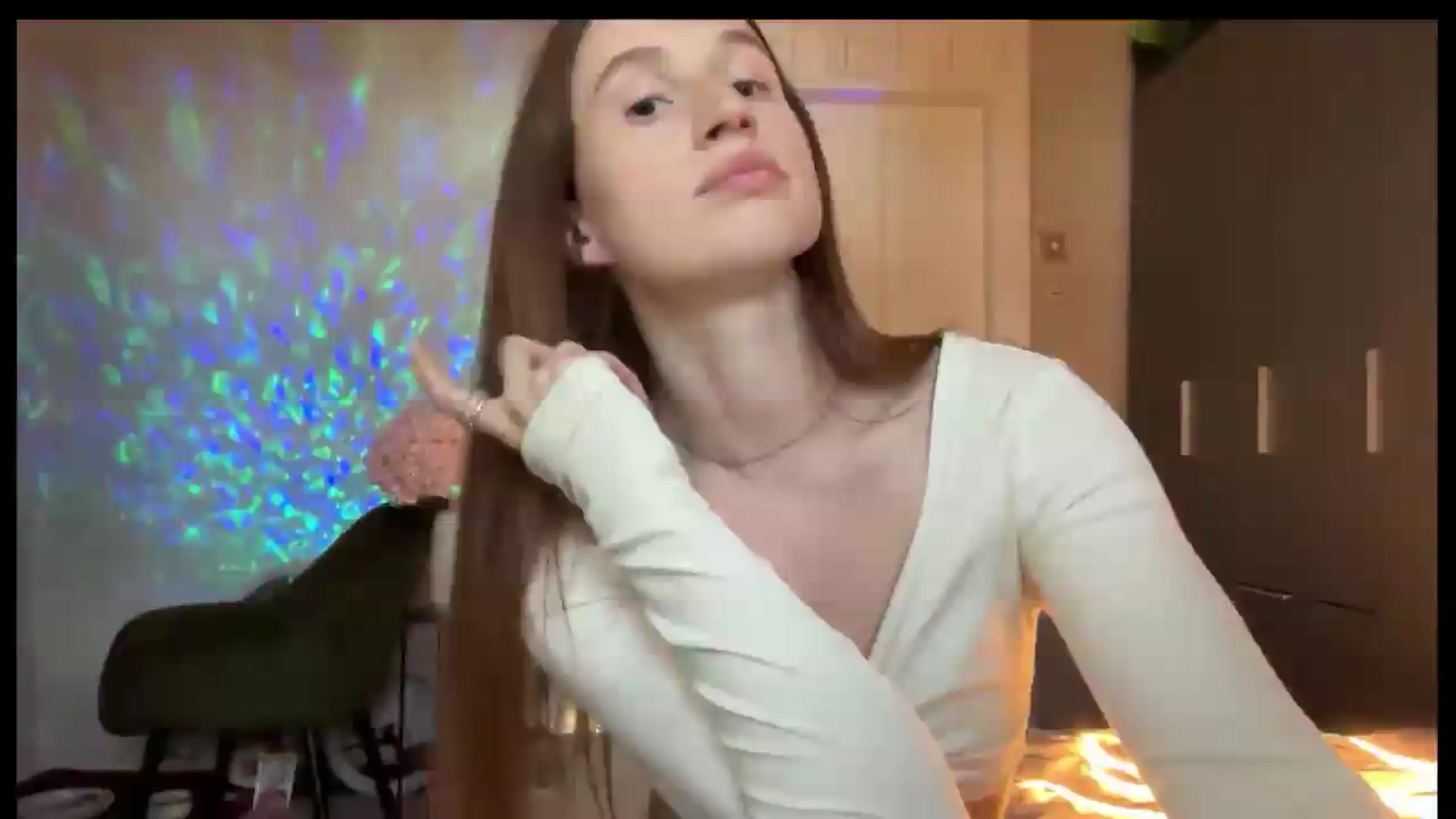 Gallery image thumbnail from LovelyBvnny's myfreecams stream on, 05/28/2026, 15:52 image 16 of 20