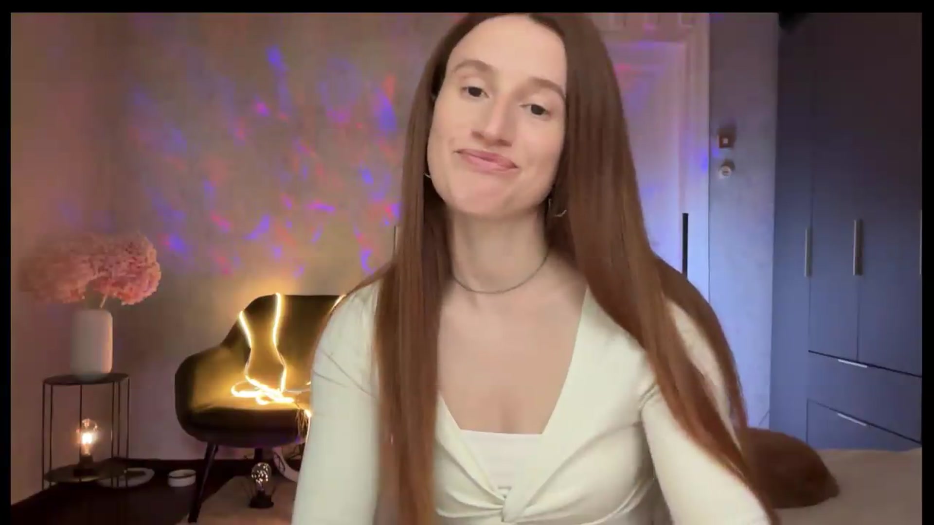 Gallery image thumbnail from LovelyBvnny's myfreecams stream on, 06/09/2026, 13:59 image 11 of 20
