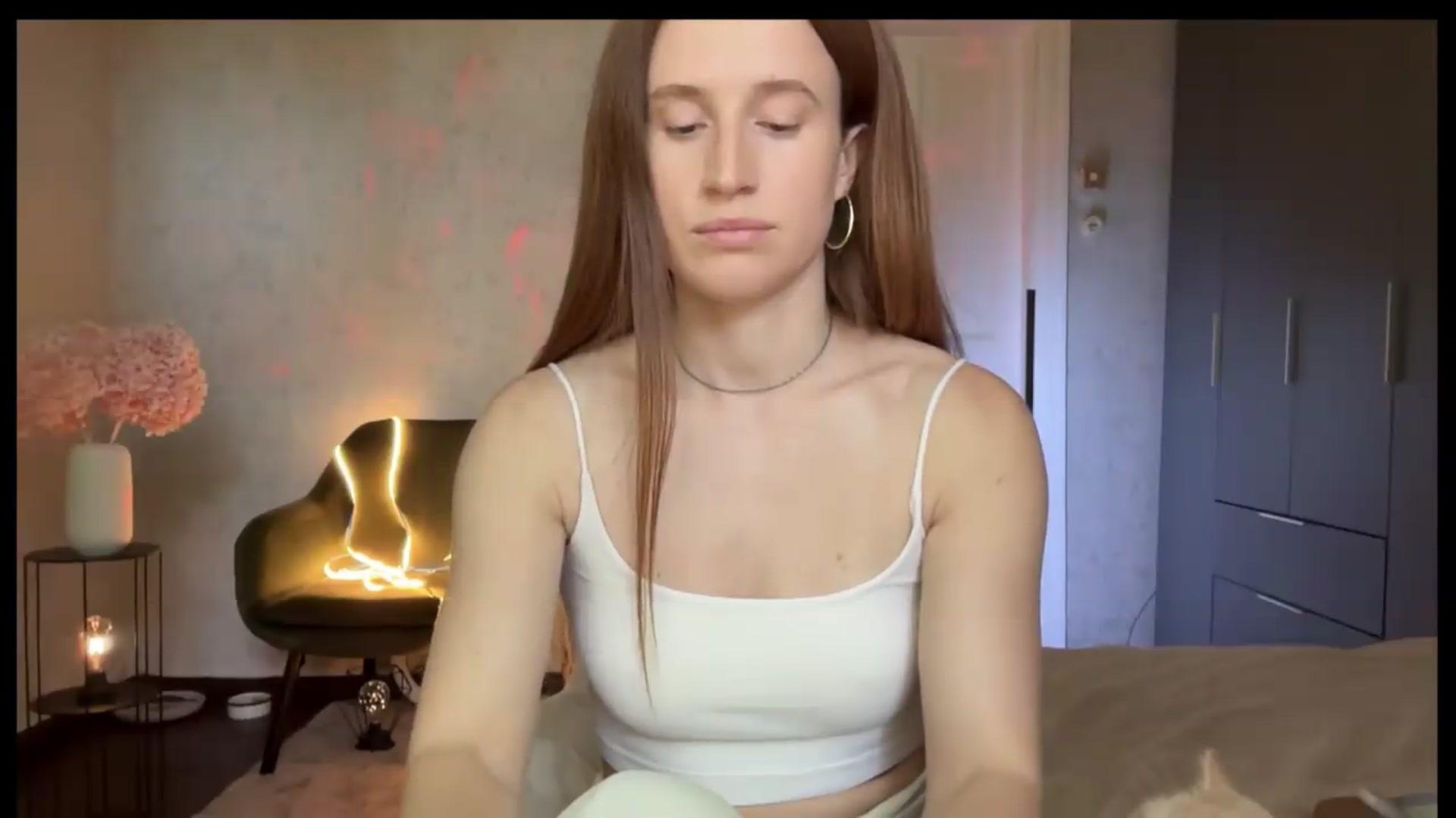 Gallery image thumbnail from LovelyBvnny's myfreecams stream on, 06/09/2026, 15:00 image 17 of 20