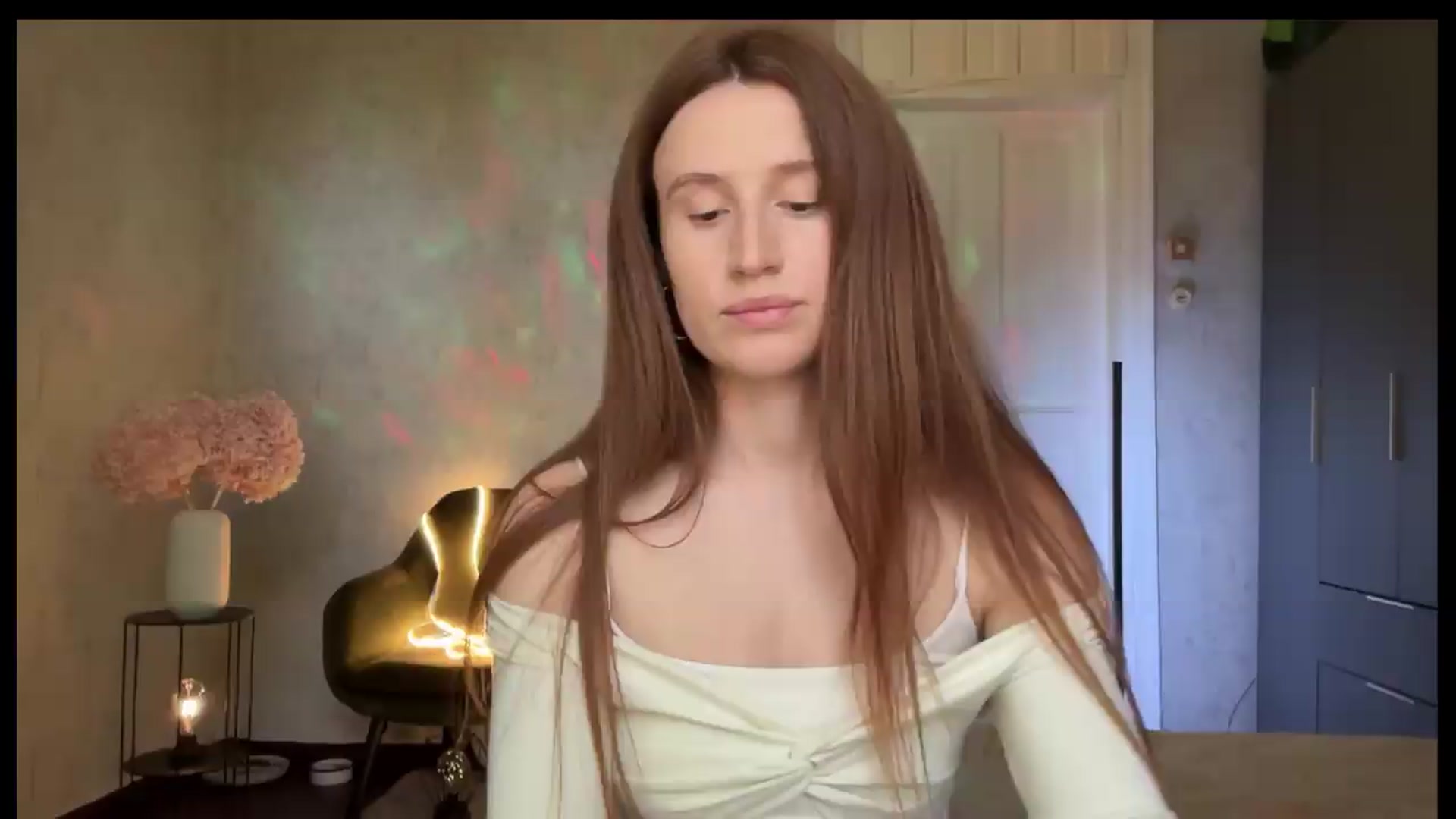 Gallery image thumbnail from LovelyBvnny's myfreecams stream on, 06/09/2026, 15:48 image 6 of 20
