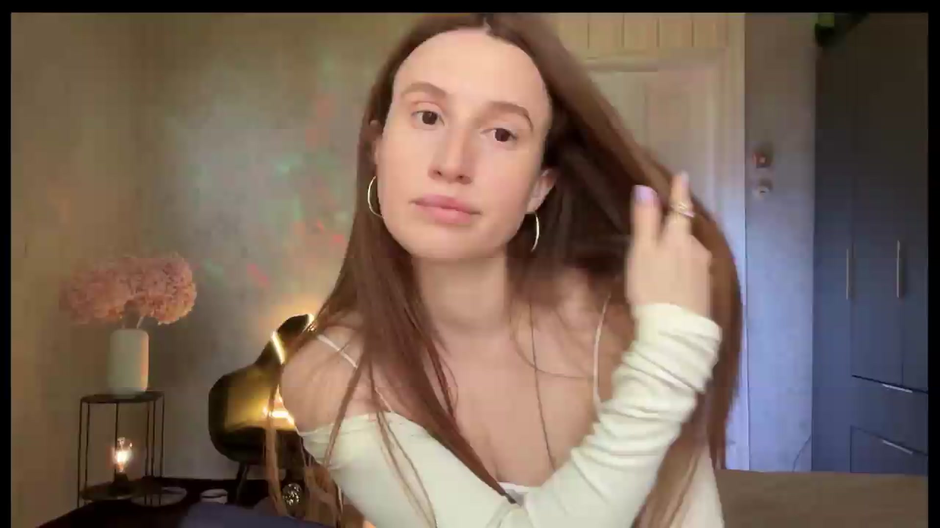 Gallery image thumbnail from LovelyBvnny's myfreecams stream on, 06/09/2026, 15:48 image 9 of 20