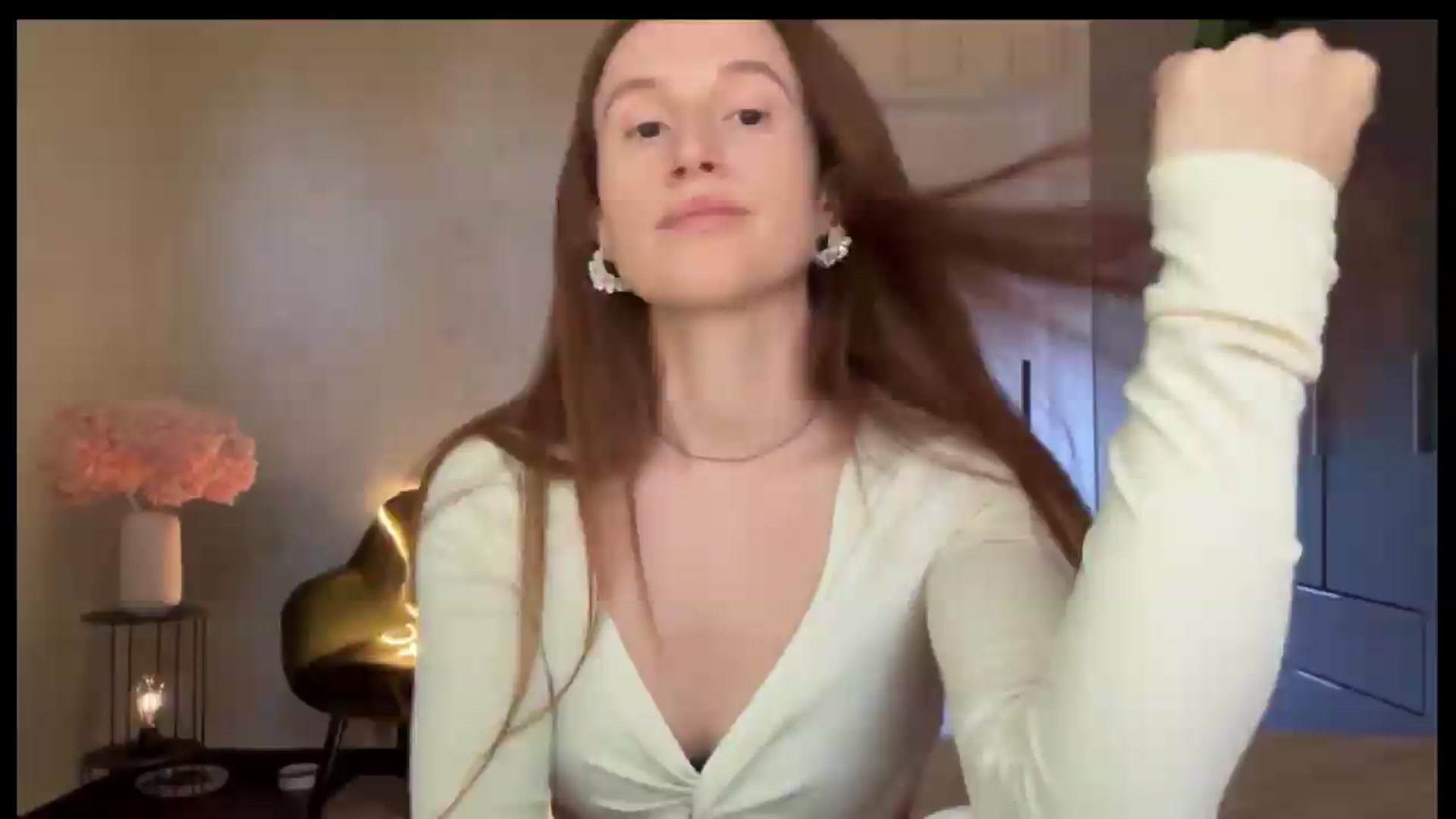 Gallery image thumbnail from LovelyBvnny's myfreecams stream on, 06/16/2026, 15:52 image 1 of 20