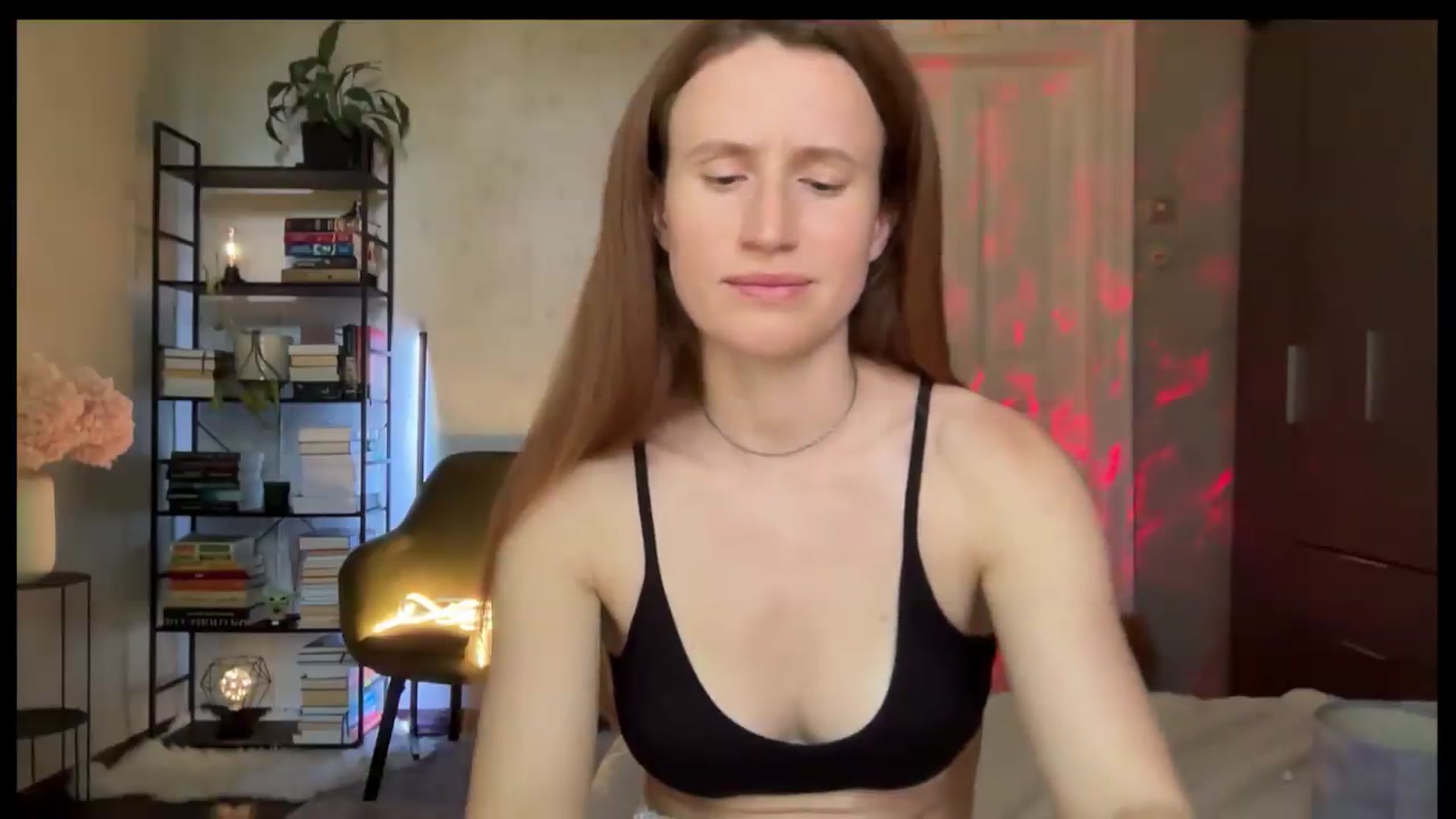 Gallery image thumbnail from LovelyBvnny's myfreecams stream on, 06/21/2026, 15:14 image 19 of 20