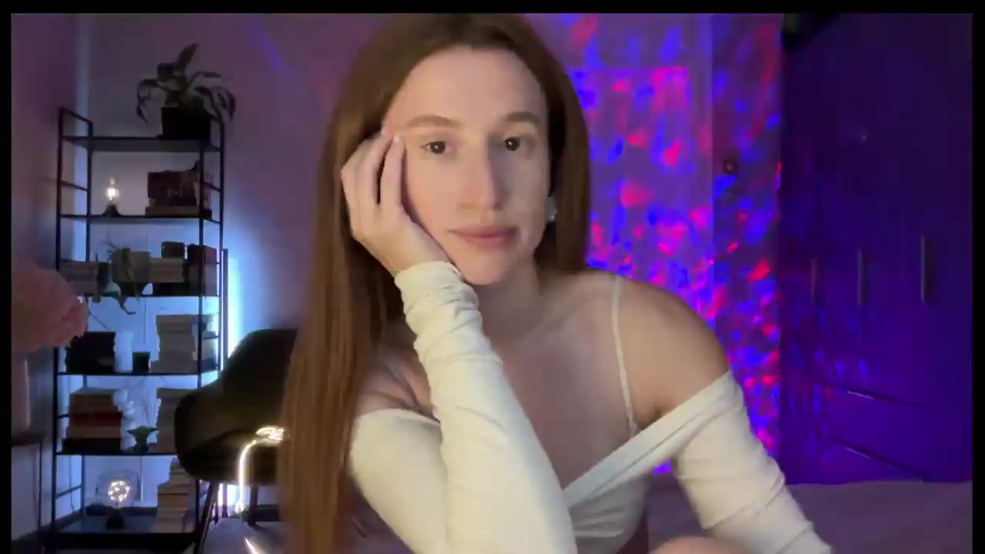 Gallery image thumbnail from LovelyBvnny's myfreecams stream on, 07/07/2026, 12:45 image 10 of 20