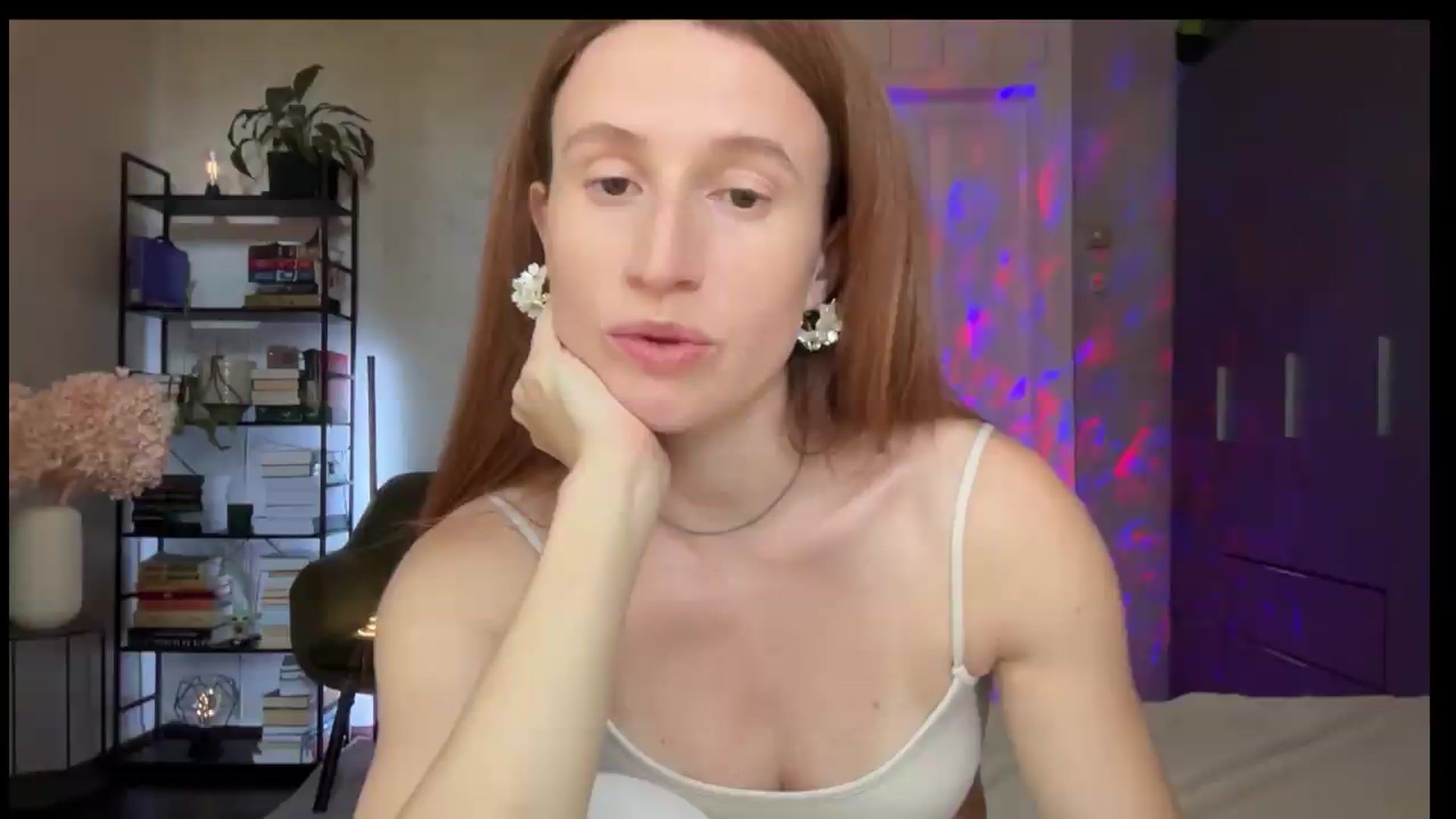 Gallery image thumbnail from LovelyBvnny's myfreecams stream on, 07/18/2026, 13:48 image 6 of 20