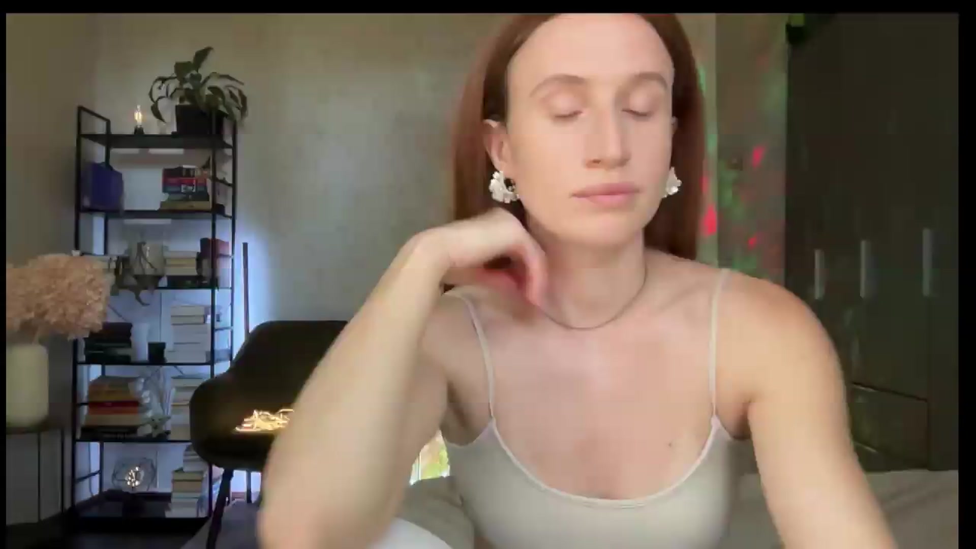 Gallery image thumbnail from LovelyBvnny's myfreecams stream on, 07/18/2026, 14:58 image 4 of 20
