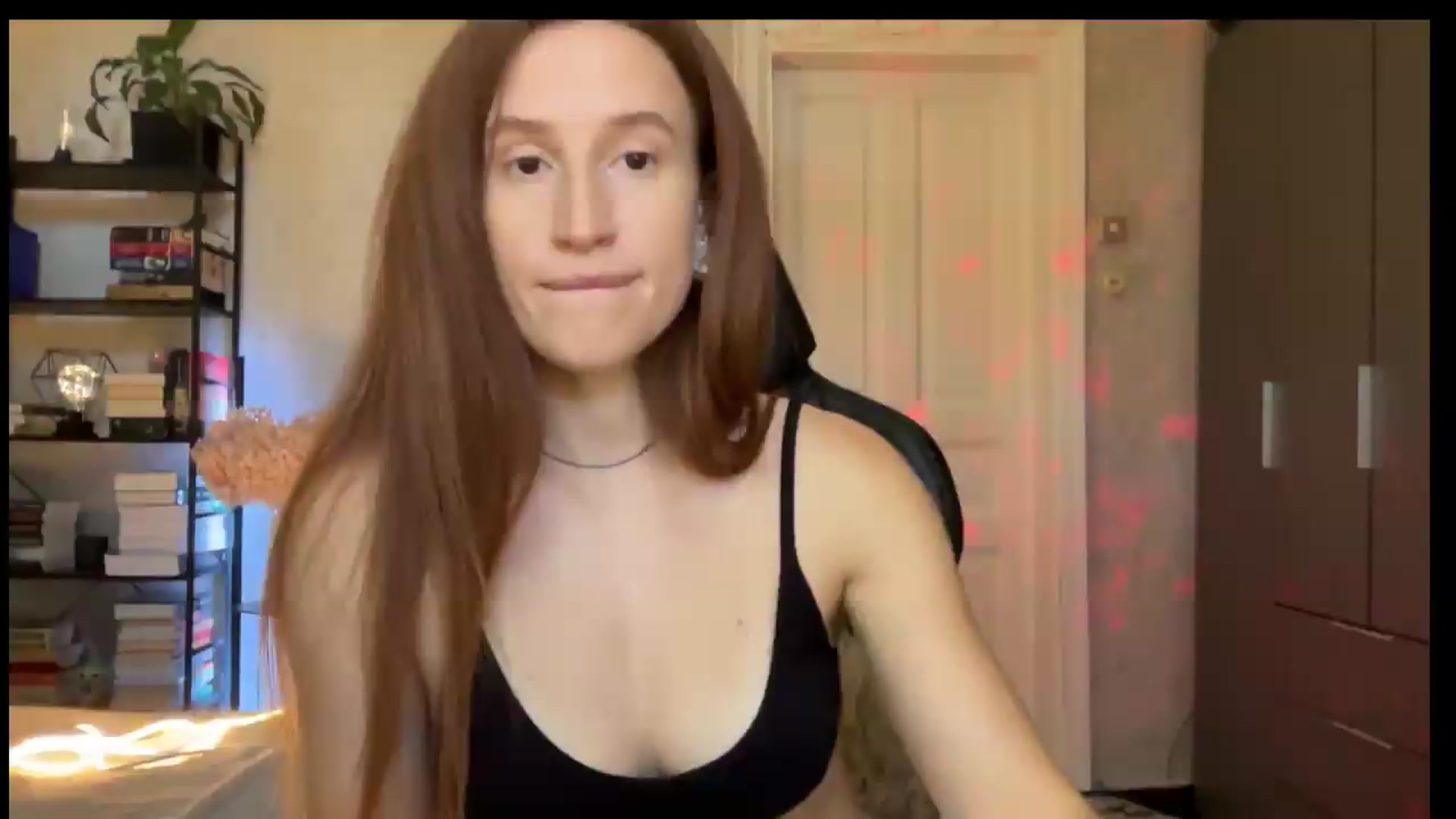 Gallery image thumbnail from LovelyBvnny's myfreecams stream on, 08/16/2026, 14:25 image 9 of 20