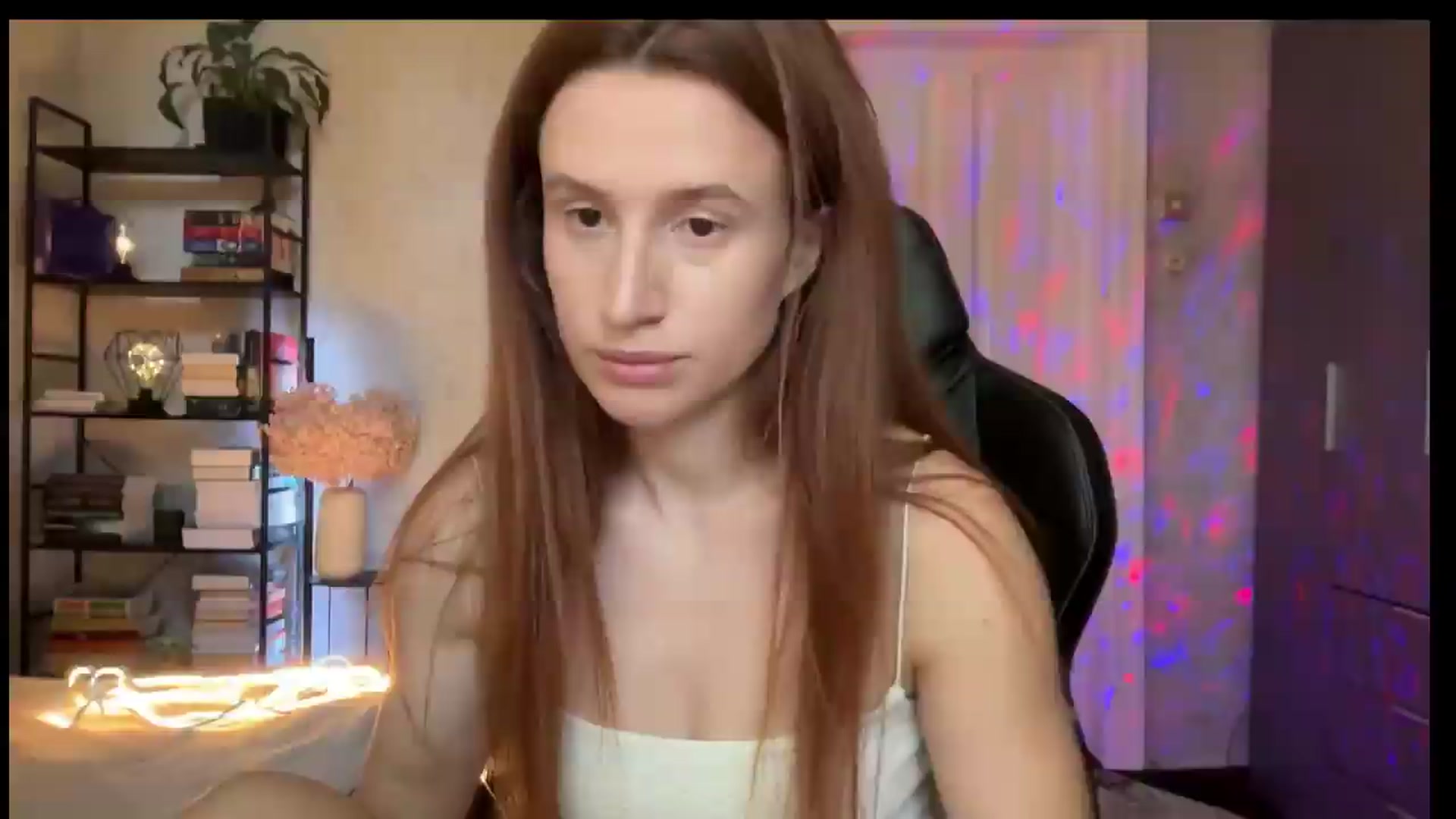 Gallery image thumbnail from LovelyBvnny's myfreecams stream on, 08/20/2026, 13:57 image 1 of 20