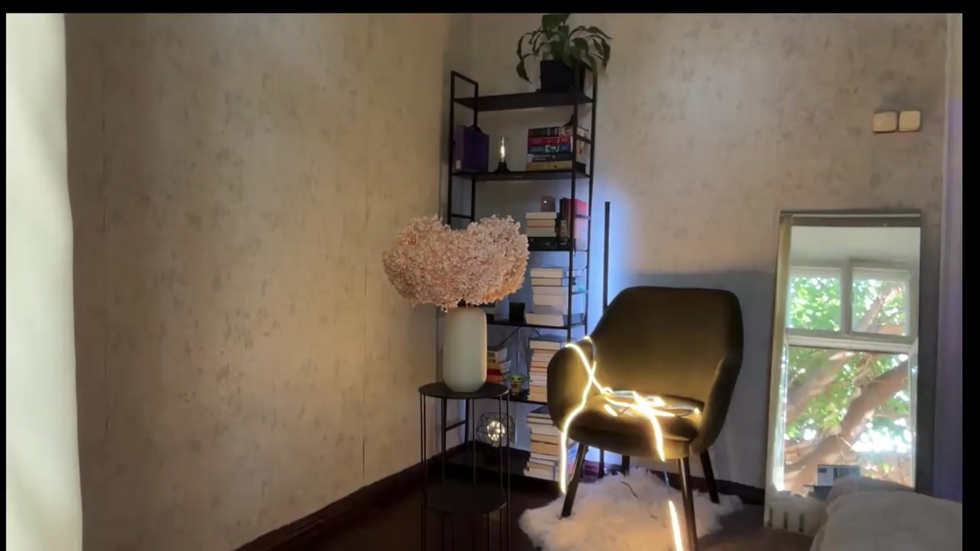 Gallery image thumbnail from LovelyBvnny's myfreecams stream on, 08/23/2026, 15:20 image 14 of 20