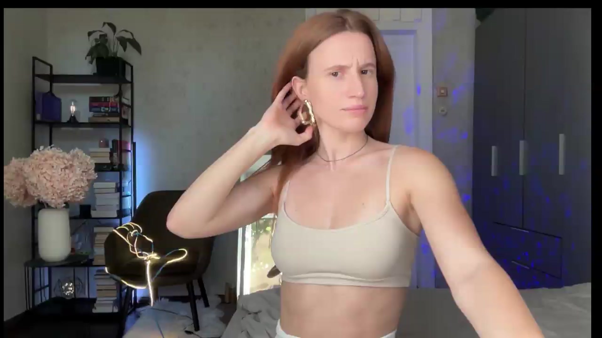 Gallery image thumbnail from LovelyBvnny's myfreecams stream on, 09/02/2026, 15:03 image 16 of 20
