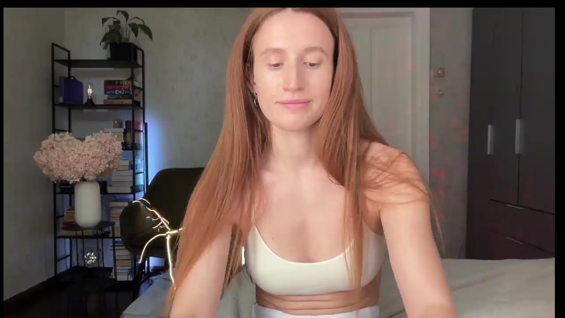 Gallery image thumbnail from LovelyBvnny's myfreecams stream on, 09/03/2026, 14:41 image 17 of 20