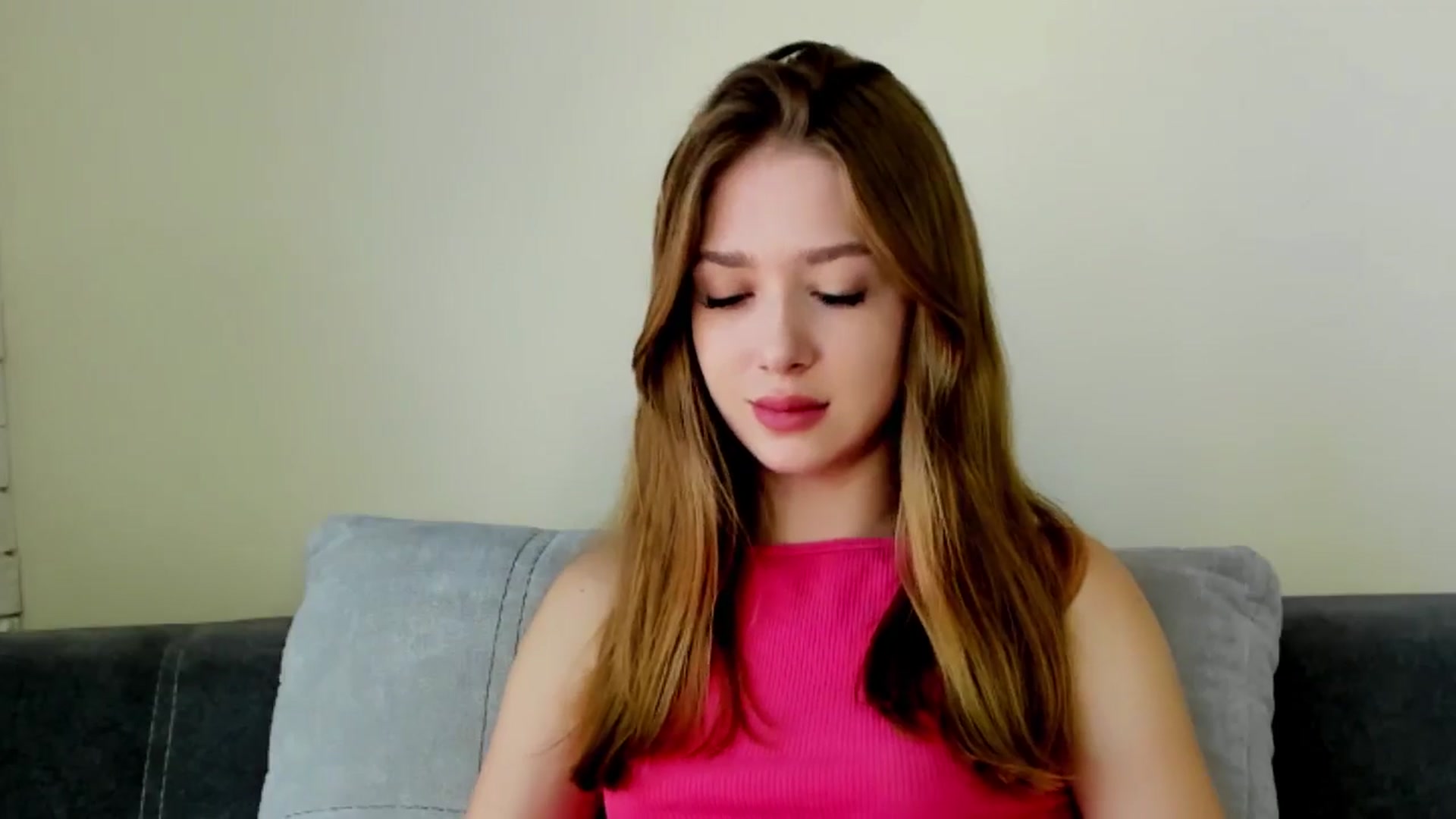 Gallery image thumbnail from LovelyElle's myfreecams stream on, 06/08/2025, 08:32 image 3 of 20