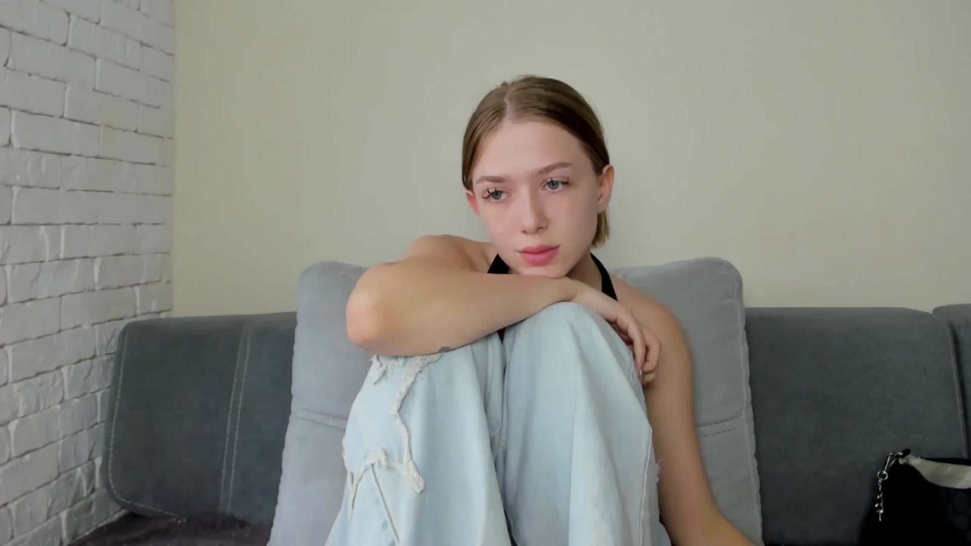 Gallery image thumbnail from LovelyElle's myfreecams stream on, 06/29/2025, 12:48 image 20 of 20