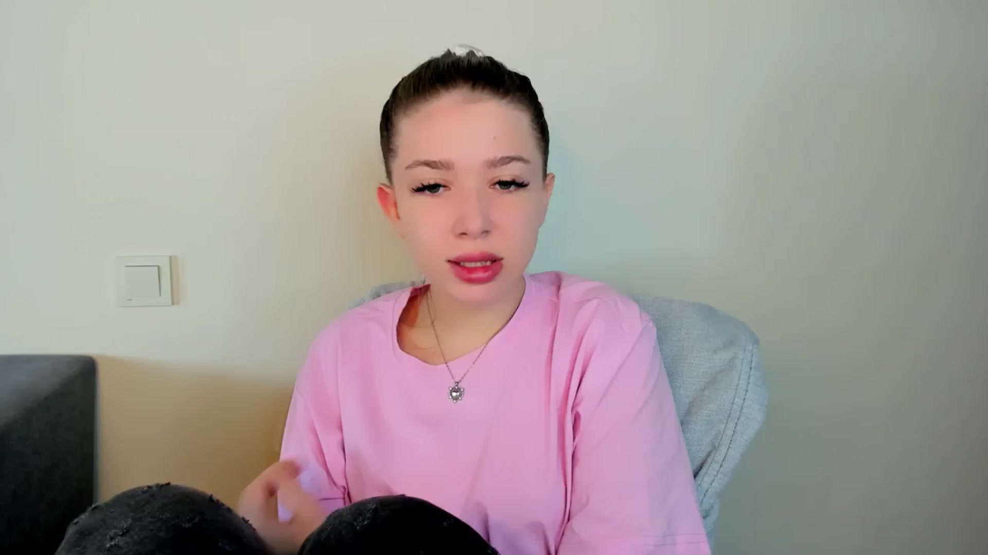 Gallery image thumbnail from LovelyElle's myfreecams stream on, 10/27/2025, 12:09 image 1 of 20