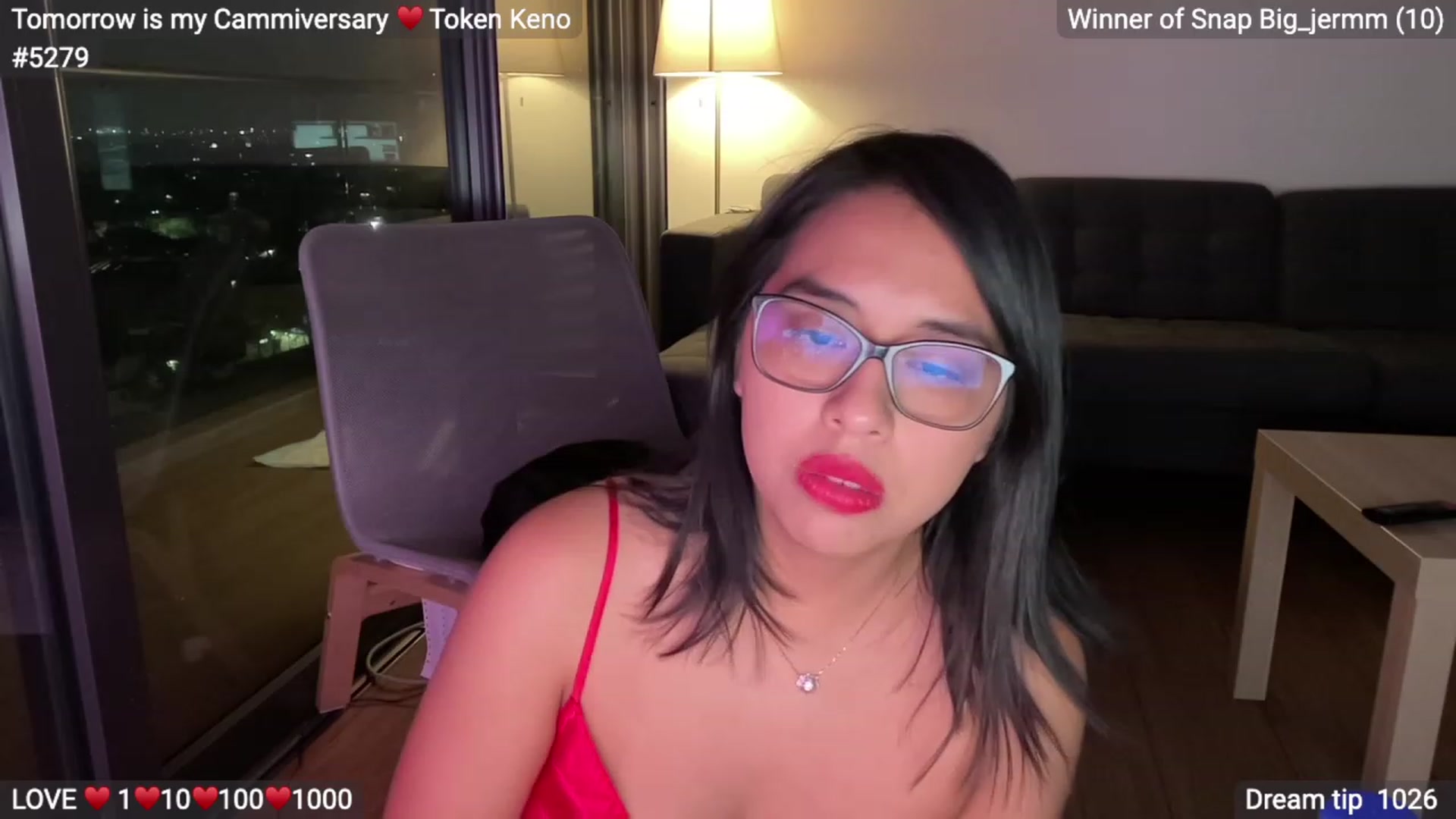 Gallery image thumbnail from LovelyEvaa's myfreecams stream on, 11/25/2022, 03:31 image 7 of 20
