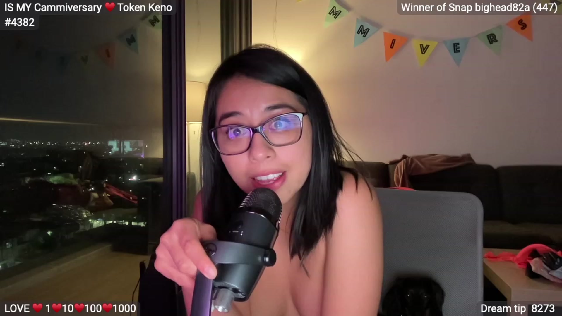 Gallery image thumbnail from LovelyEvaa's myfreecams stream on, 11/26/2022, 06:21 image 10 of 20