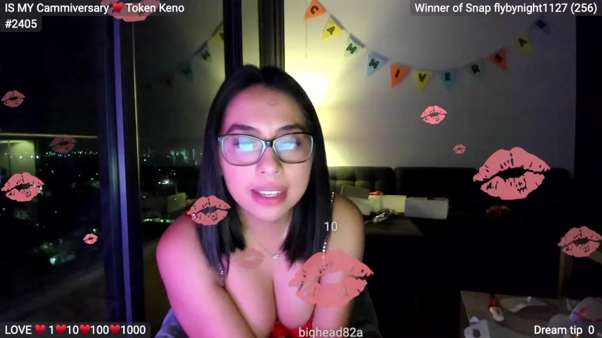 Gallery image thumbnail from LovelyEvaa's myfreecams stream on, 11/27/2022, 07:12 image 12 of 20