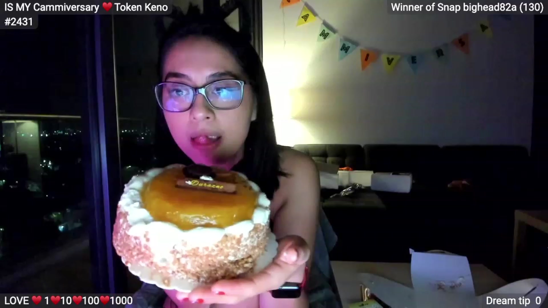 Gallery image thumbnail from LovelyEvaa's myfreecams stream on, 11/27/2022, 07:12 image 5 of 20