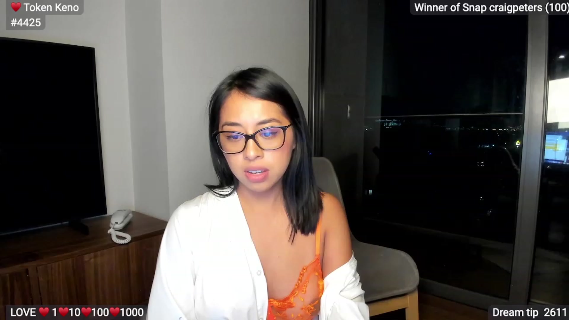Gallery image thumbnail from LovelyEvaa's myfreecams stream on, 03/21/2023, 04:09 image 16 of 20