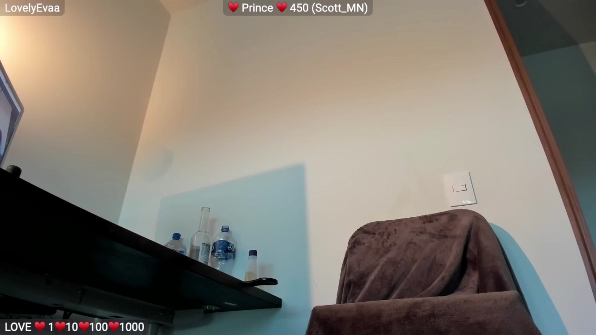 Gallery image thumbnail from LovelyEvaa's myfreecams stream on, 07/06/2024, 24:59 image 16 of 20
