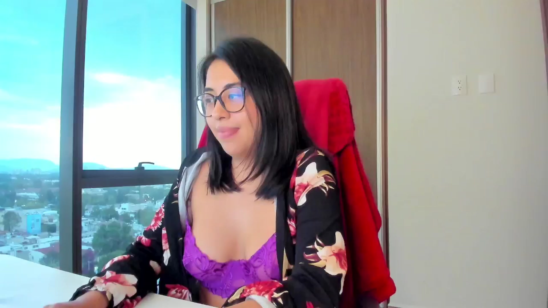 Gallery image thumbnail from LovelyEvaa's myfreecams stream on, 02/14/2025, 24:03 image 19 of 20