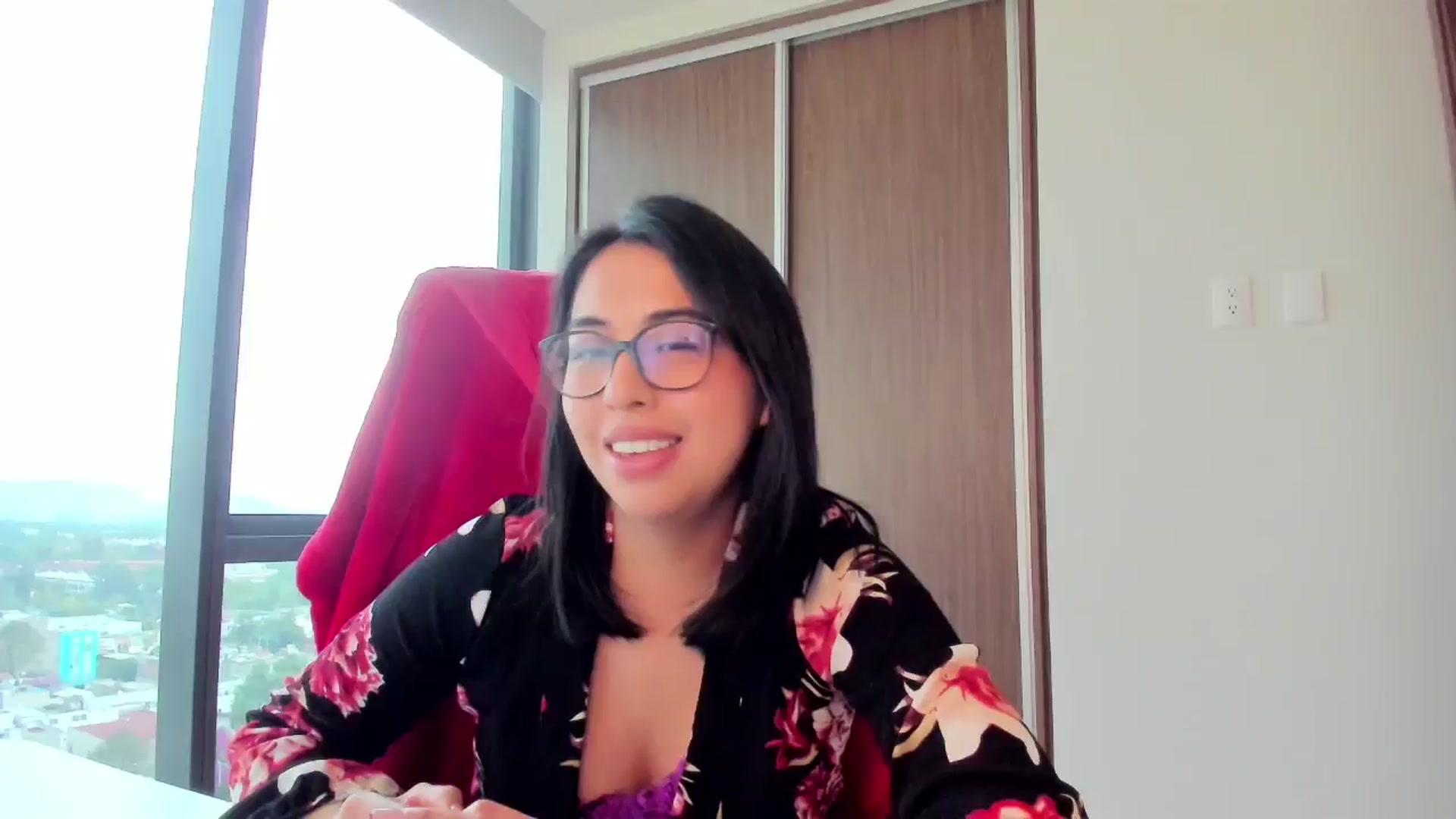 Gallery image thumbnail from LovelyEvaa's myfreecams stream on, 02/14/2025, 24:03 image 5 of 20
