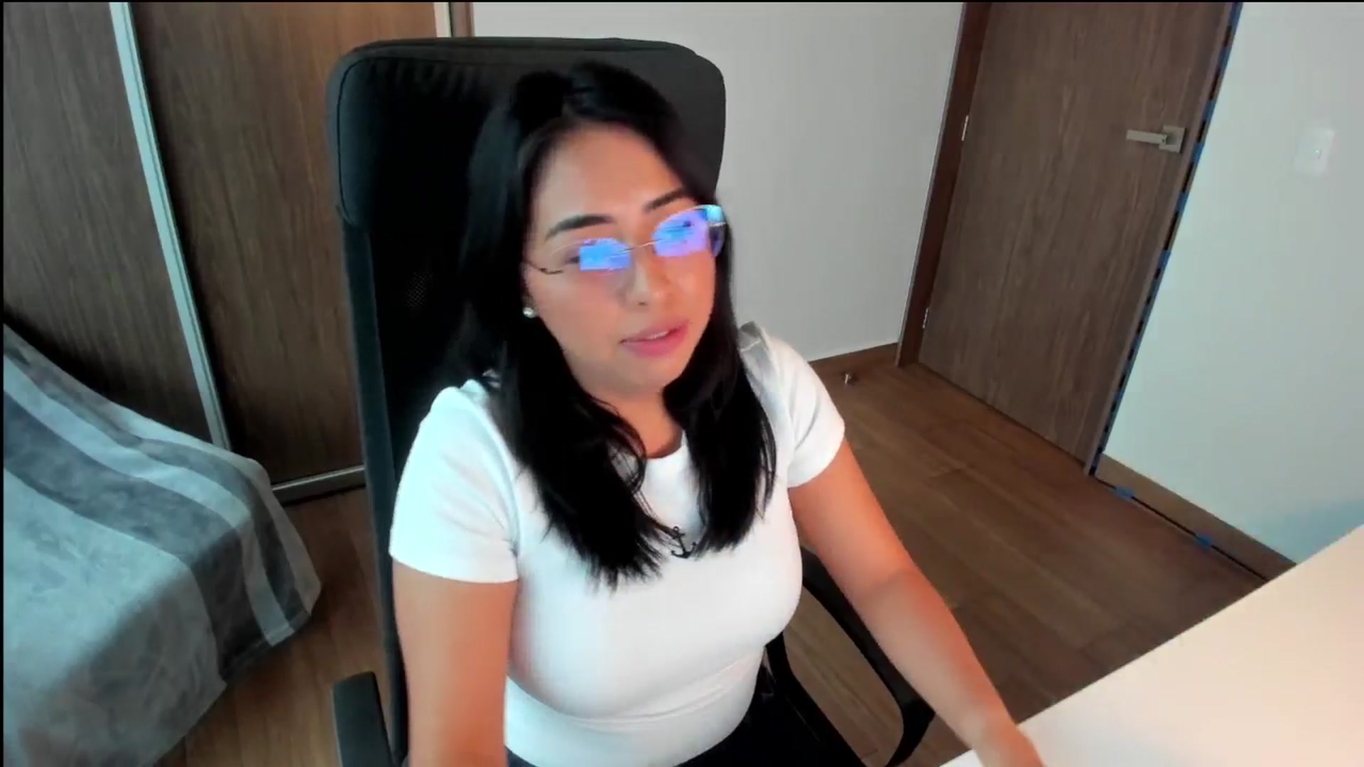 Gallery image thumbnail from LovelyEvaa's myfreecams stream on, 09/02/2025, 23:00 image 16 of 20