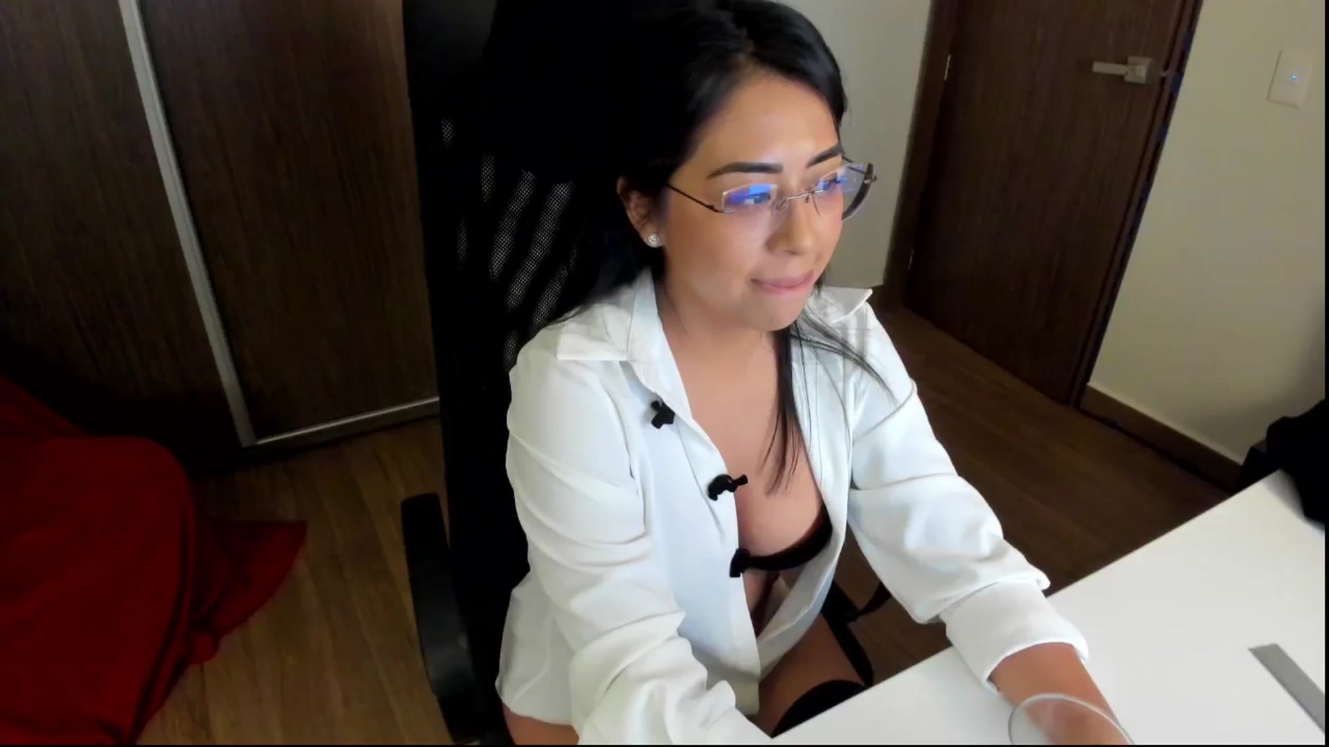 Gallery image thumbnail from LovelyEvaa's myfreecams stream on, 09/16/2025, 01:22 image 10 of 20