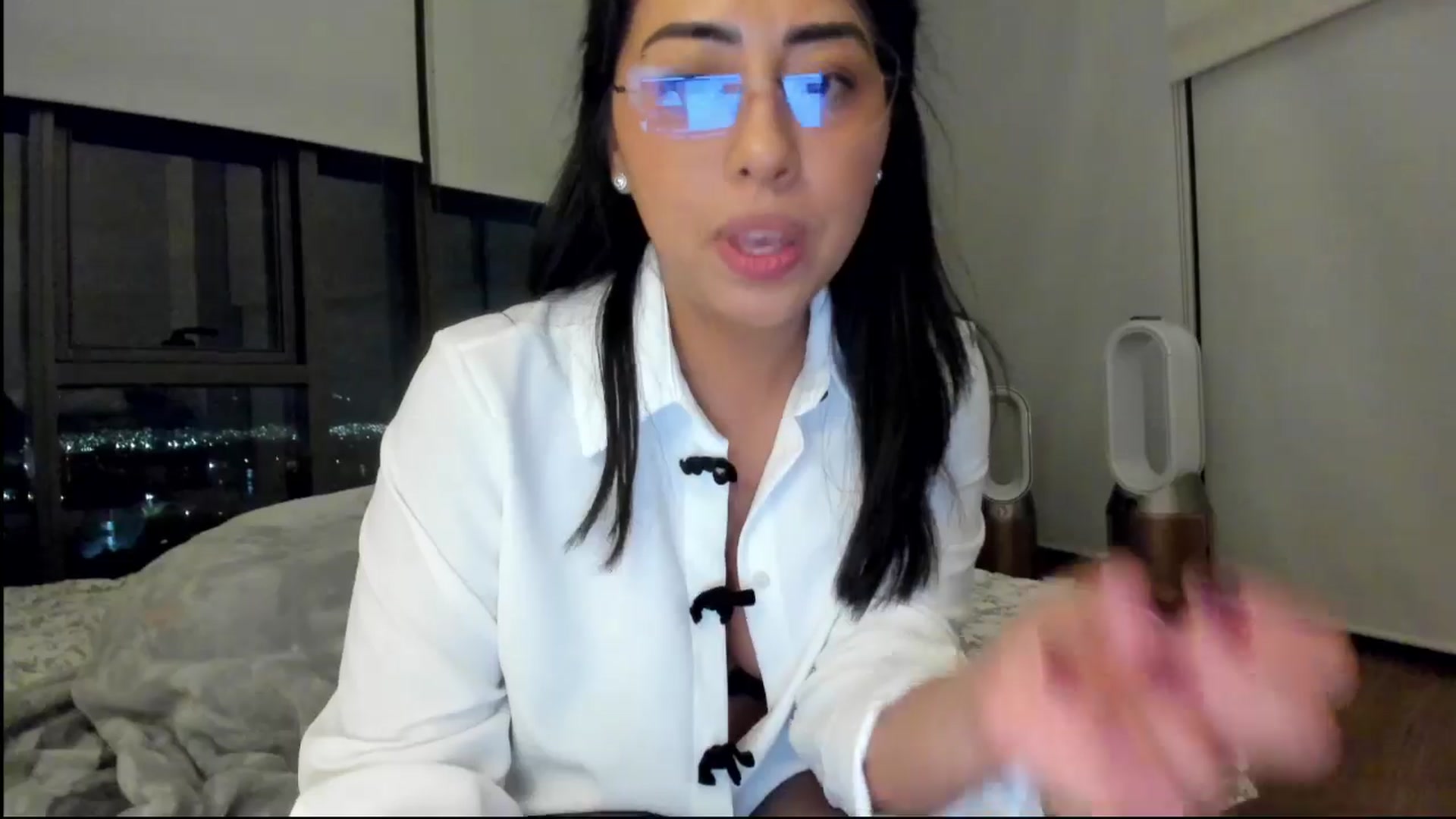 Gallery image thumbnail from LovelyEvaa's myfreecams stream on, 09/16/2025, 03:50 image 8 of 20