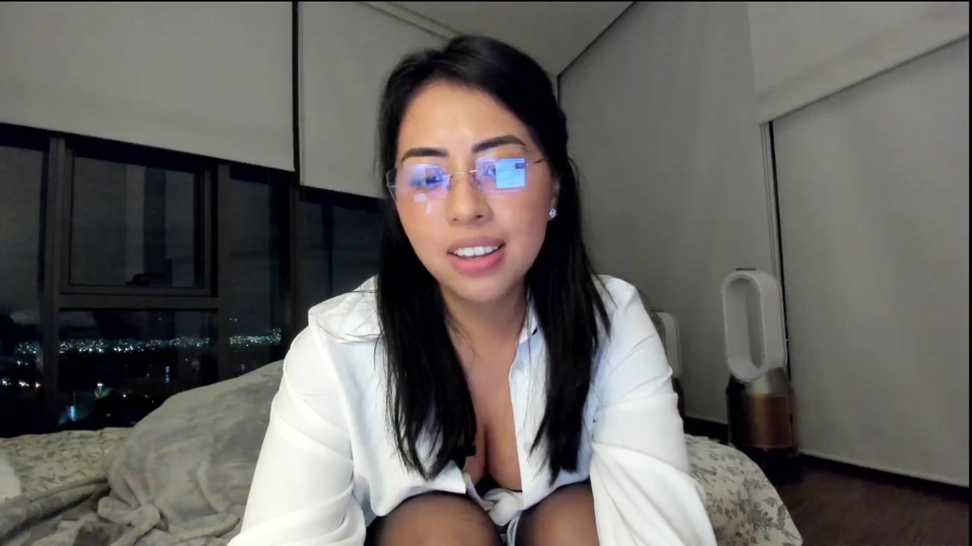 Gallery image thumbnail from LovelyEvaa's myfreecams stream on, 09/16/2025, 03:50 image 3 of 20
