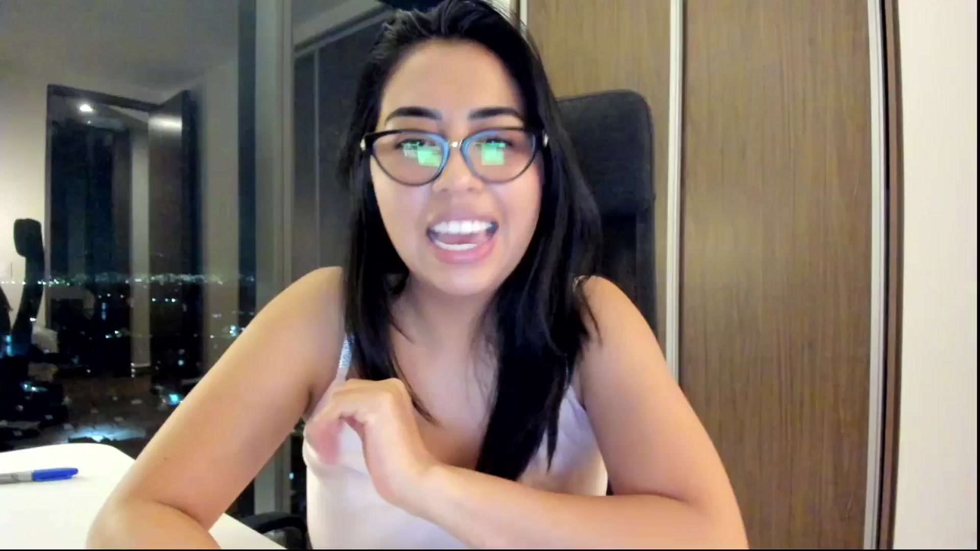 Gallery image thumbnail from LovelyEvaa's myfreecams stream on, 09/25/2025, 02:36 image 13 of 20