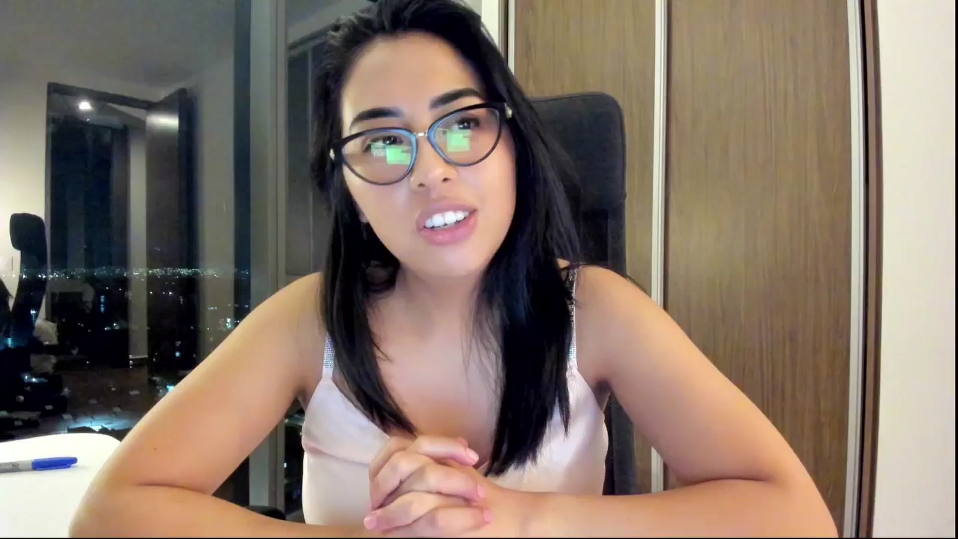 Gallery image thumbnail from LovelyEvaa's myfreecams stream on, 09/25/2025, 02:36 image 12 of 20